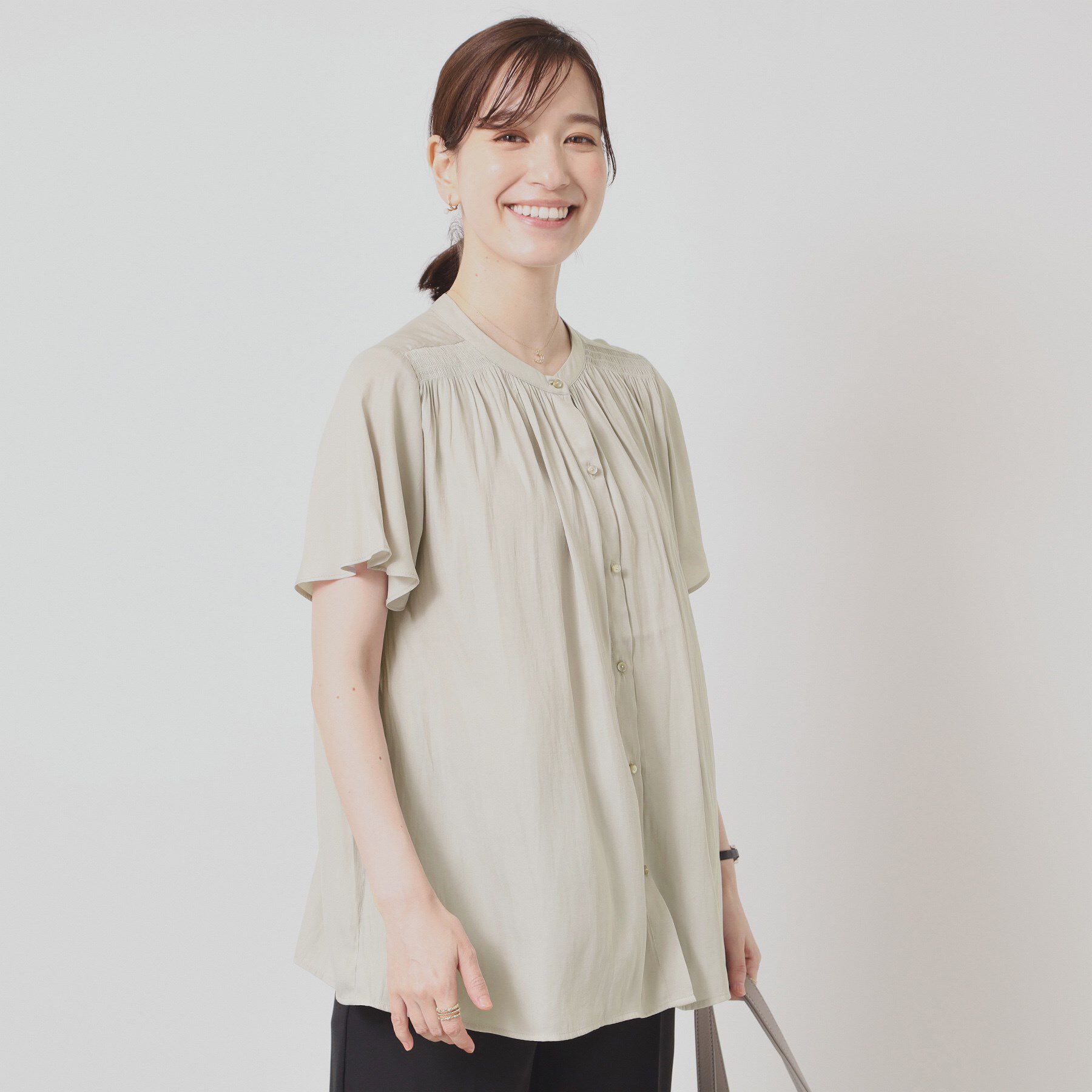 ITS&rsquo;DEMO「【手洗い可】サテンフレア袖ブラウス」|シャツ・ブラウス|