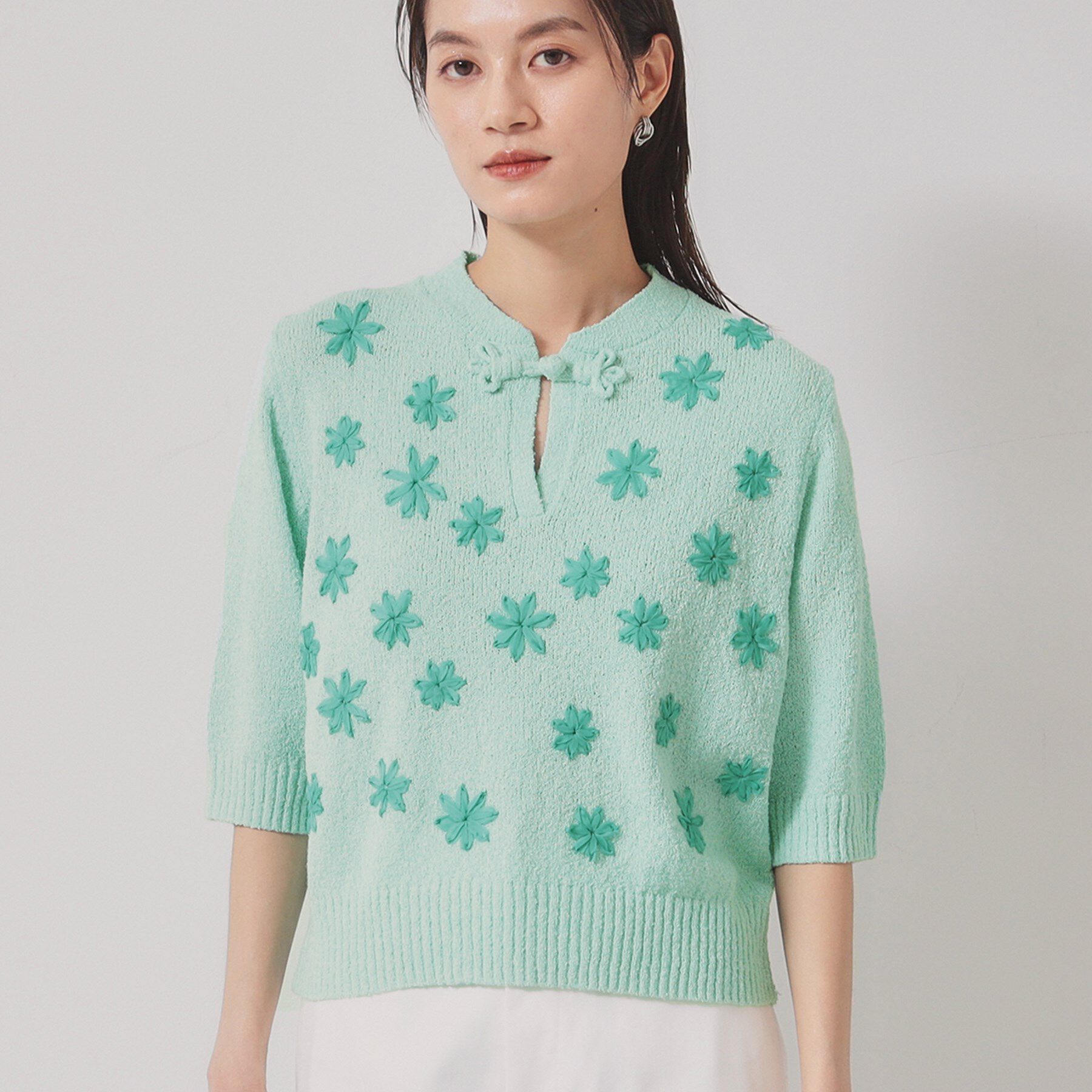 SunaUna「【手刺繍／花モチーフ】チャイナカラーニット」|ニット・セーター|