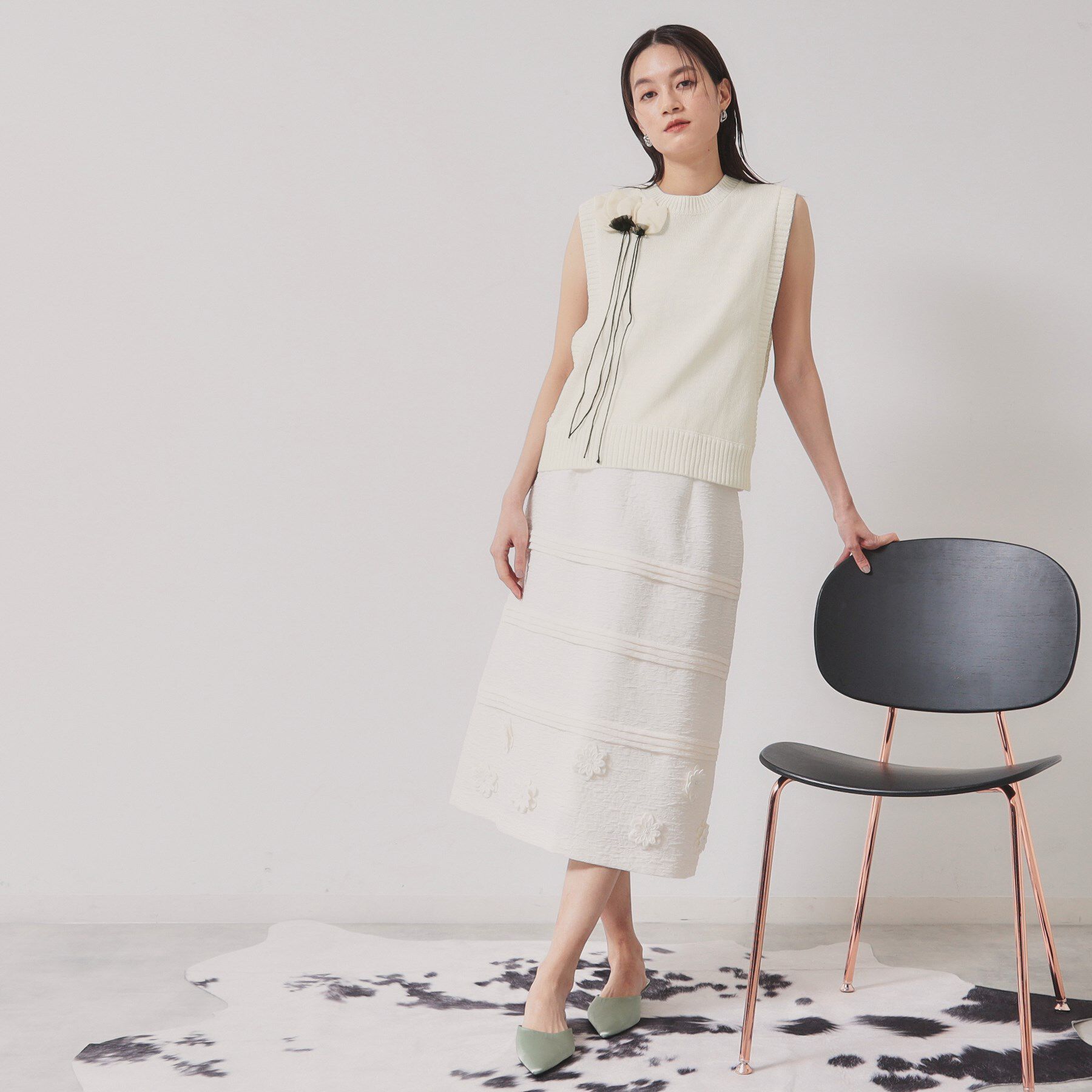 SunaUna「【オリエンタルモチーフ／コサージュ付き】レイヤードニット」|ベスト・ジレ|