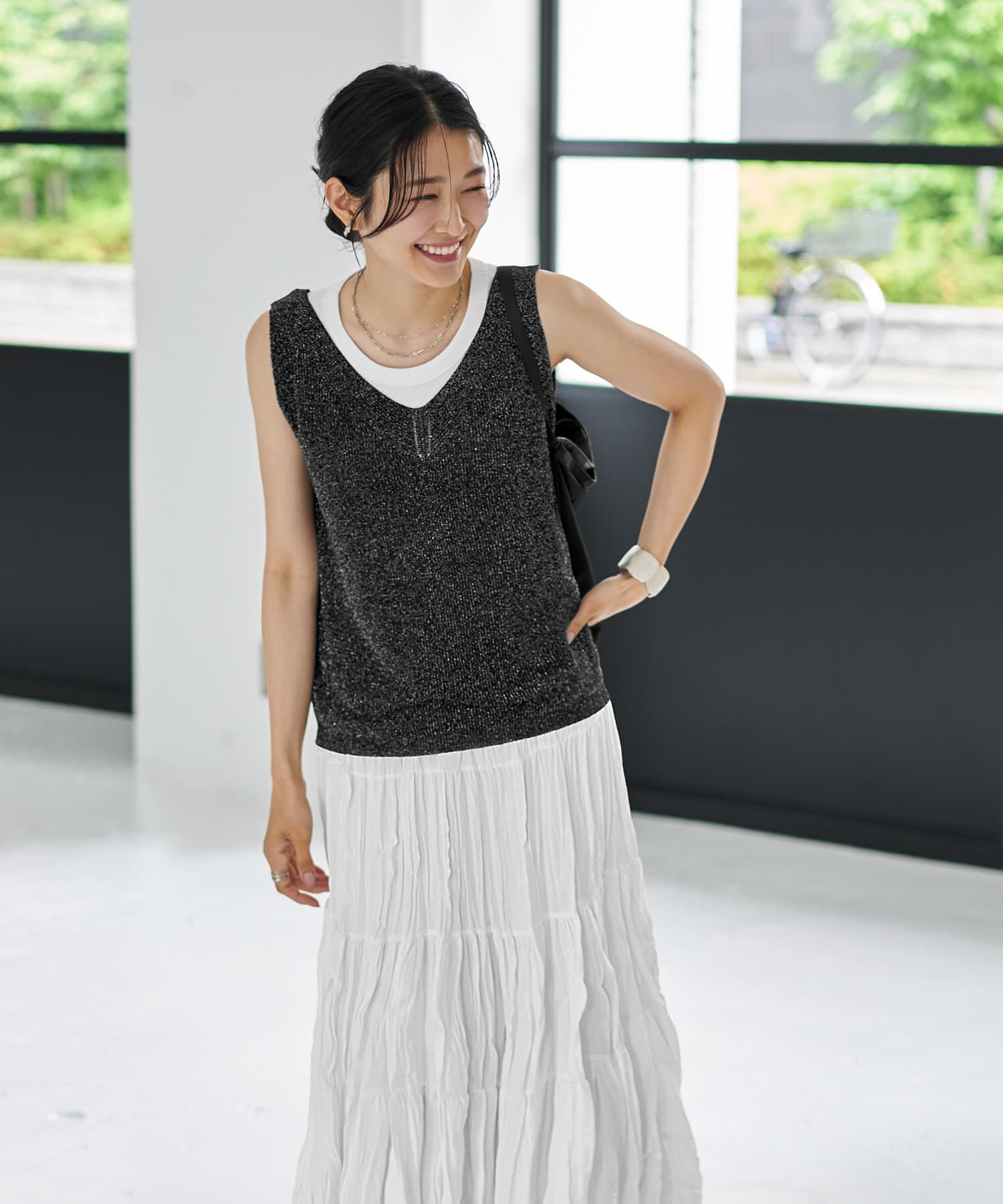 STYLE DELI「薄くて柔らかなラメVネックニットベスト」|ニット・セーター|