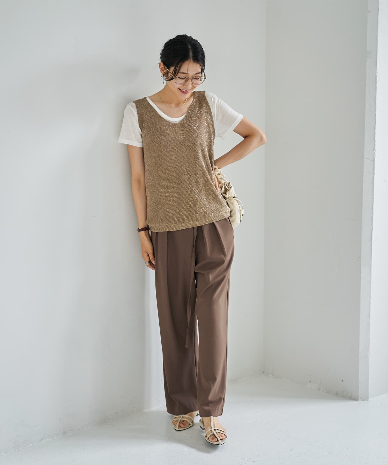 STYLE DELI「薄くて柔らかなラメVネックニットベスト」|ニット・セーター|