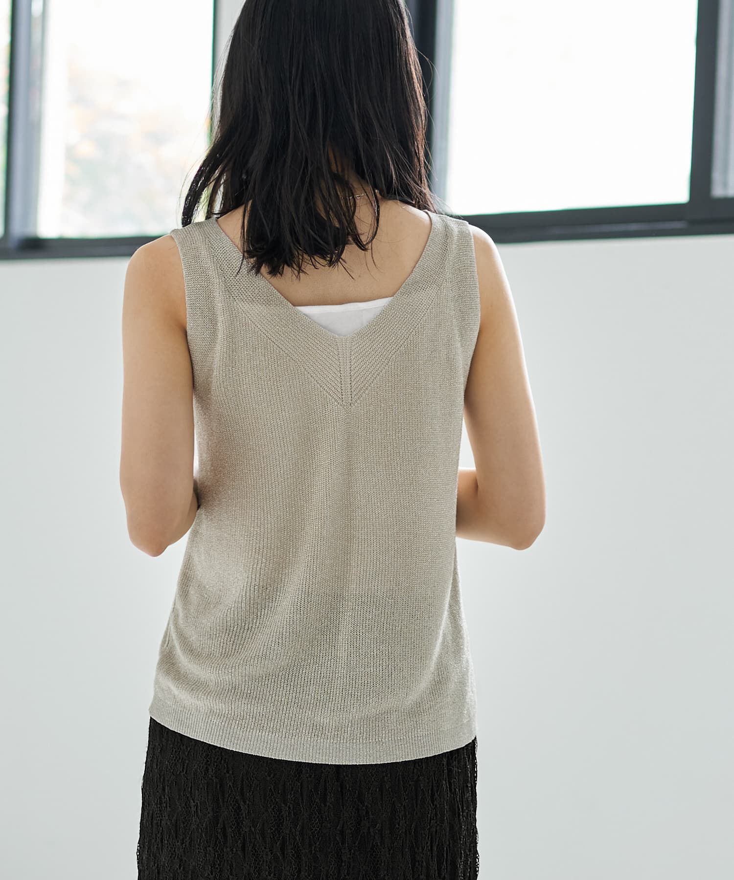 STYLE DELI「薄くて柔らかなラメVネックニットベスト」|ニット・セーター|