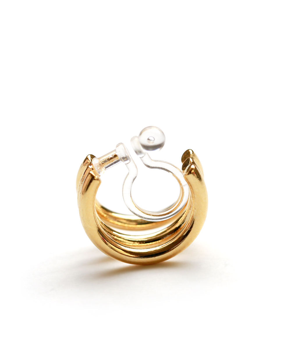 colleca la「ノンホール・3連フープの樹脂イヤリング」|イヤリング|