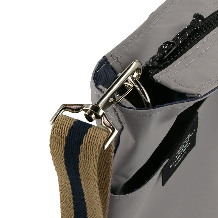 DELFONICS「インナーキャリング スタッド バッグM」|トートバッグ|