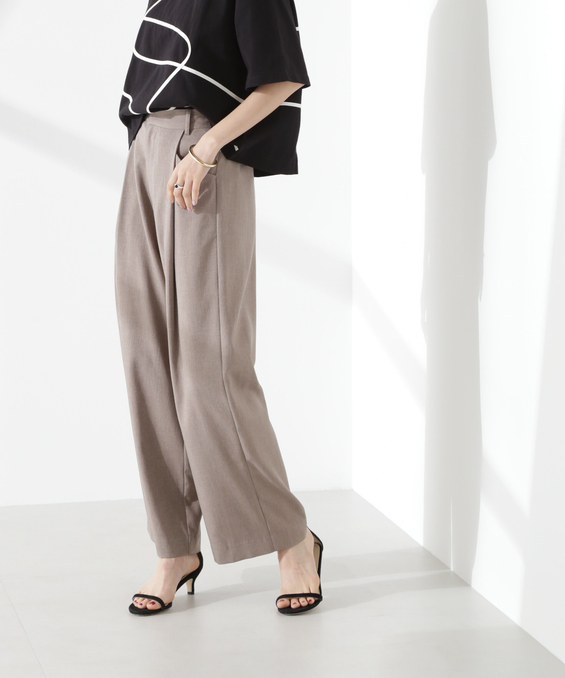 nano･universe「クリスピーツイルタックワイドパンツ(セットアップ可)」|チノ|モカ3