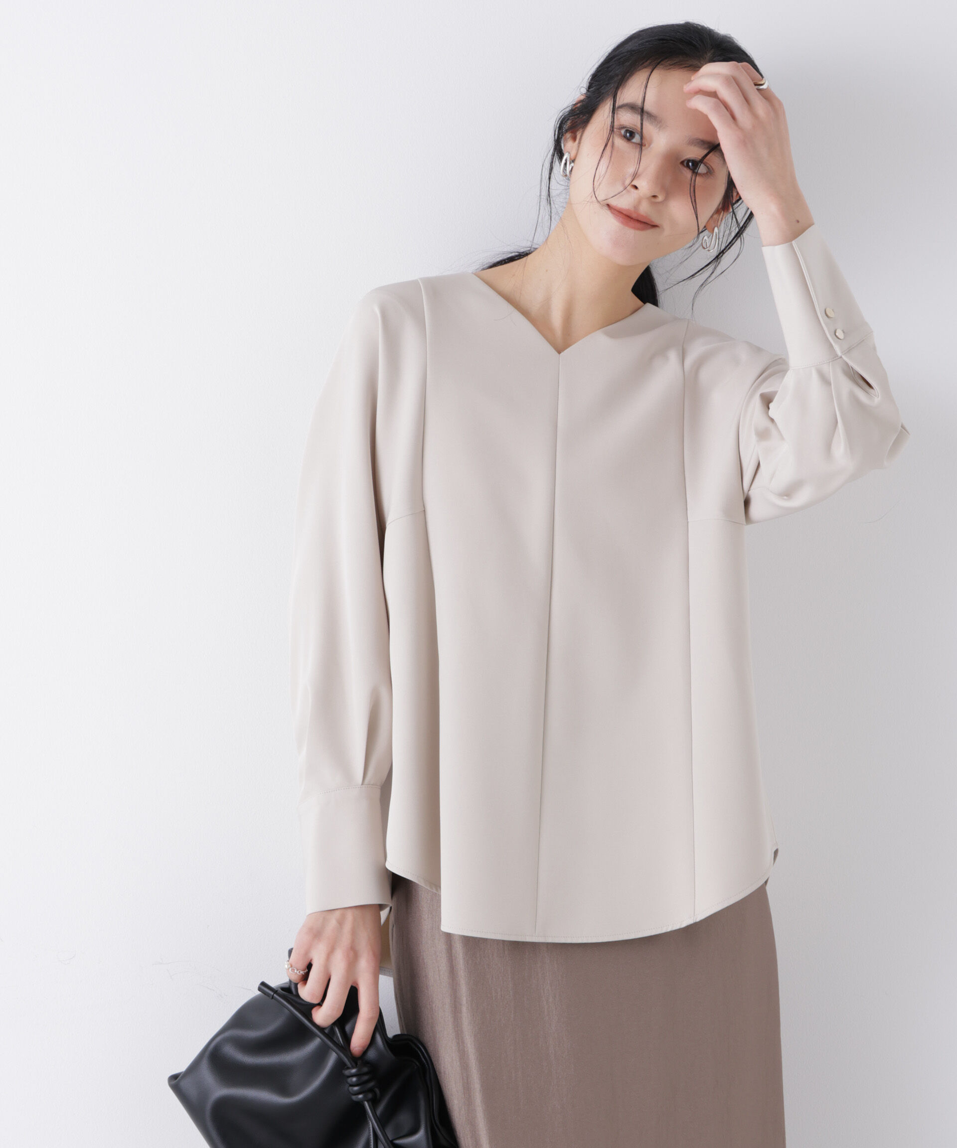 nano･universe「デイリーファンクション Vネックブラウス(セットアップ可)」|シャツ・ブラウス|