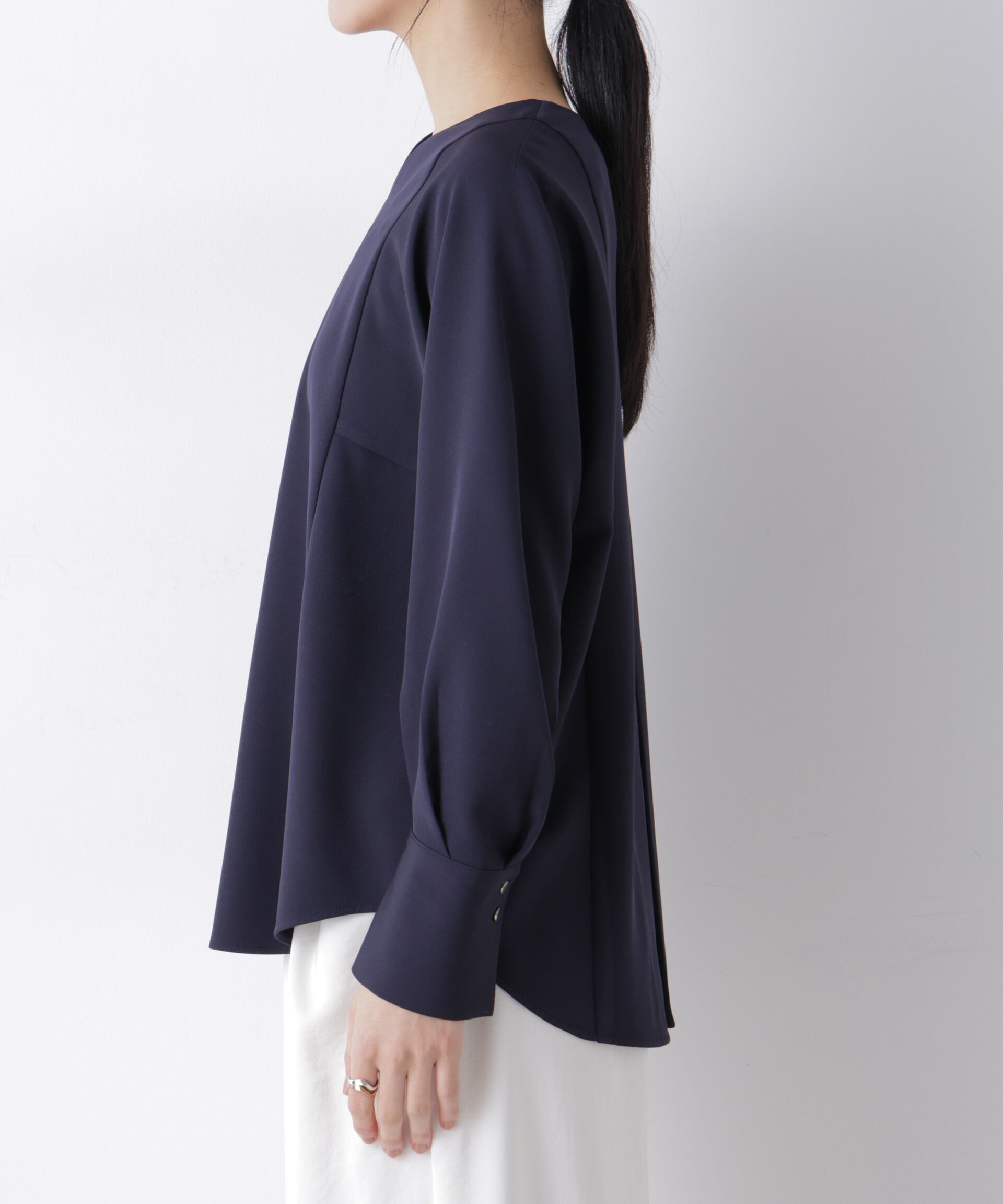 nano･universe「デイリーファンクション Vネックブラウス(セットアップ可)」|シャツ・ブラウス|