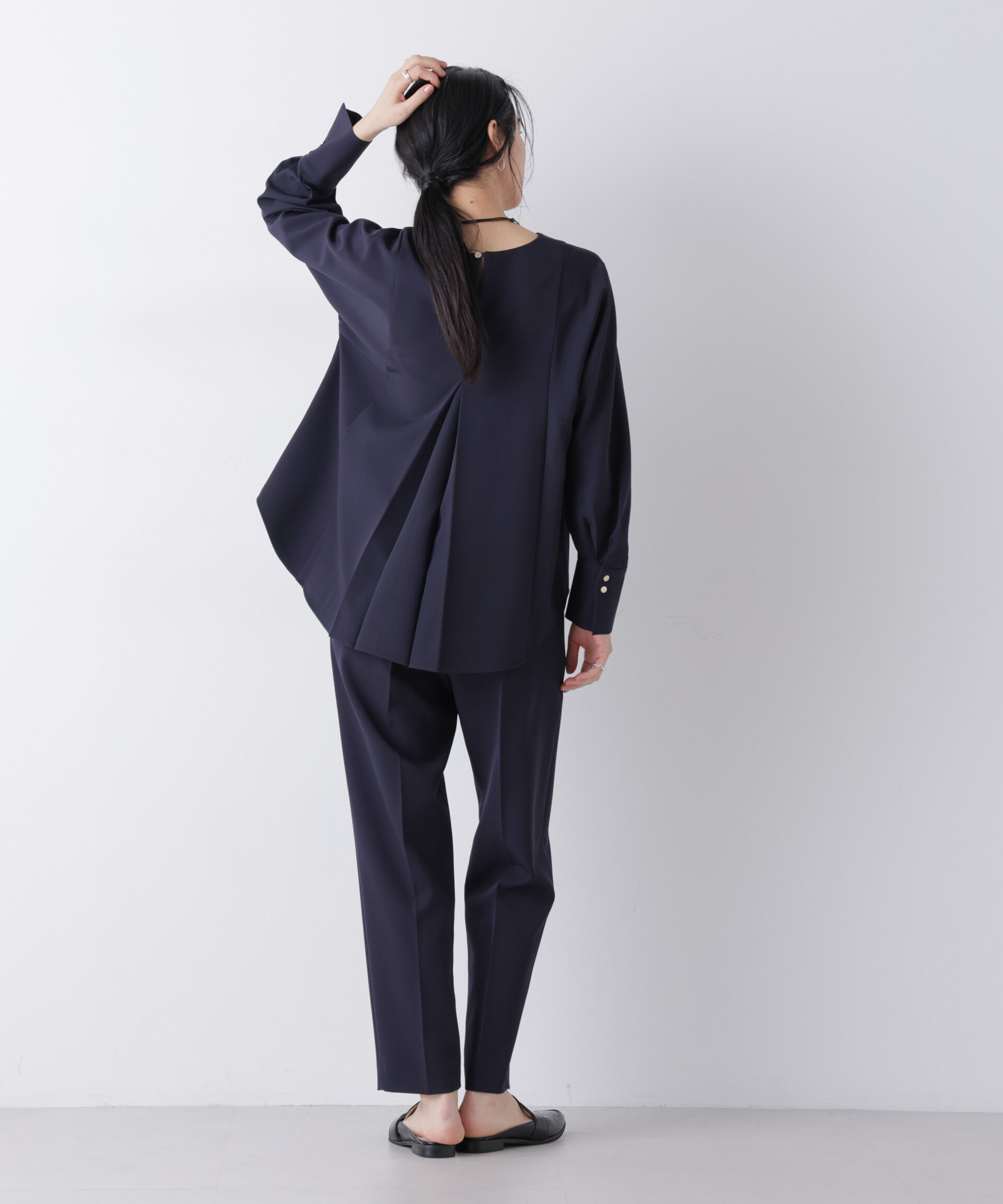 nano･universe「デイリーファンクション Vネックブラウス(セットアップ可)」|シャツ・ブラウス|