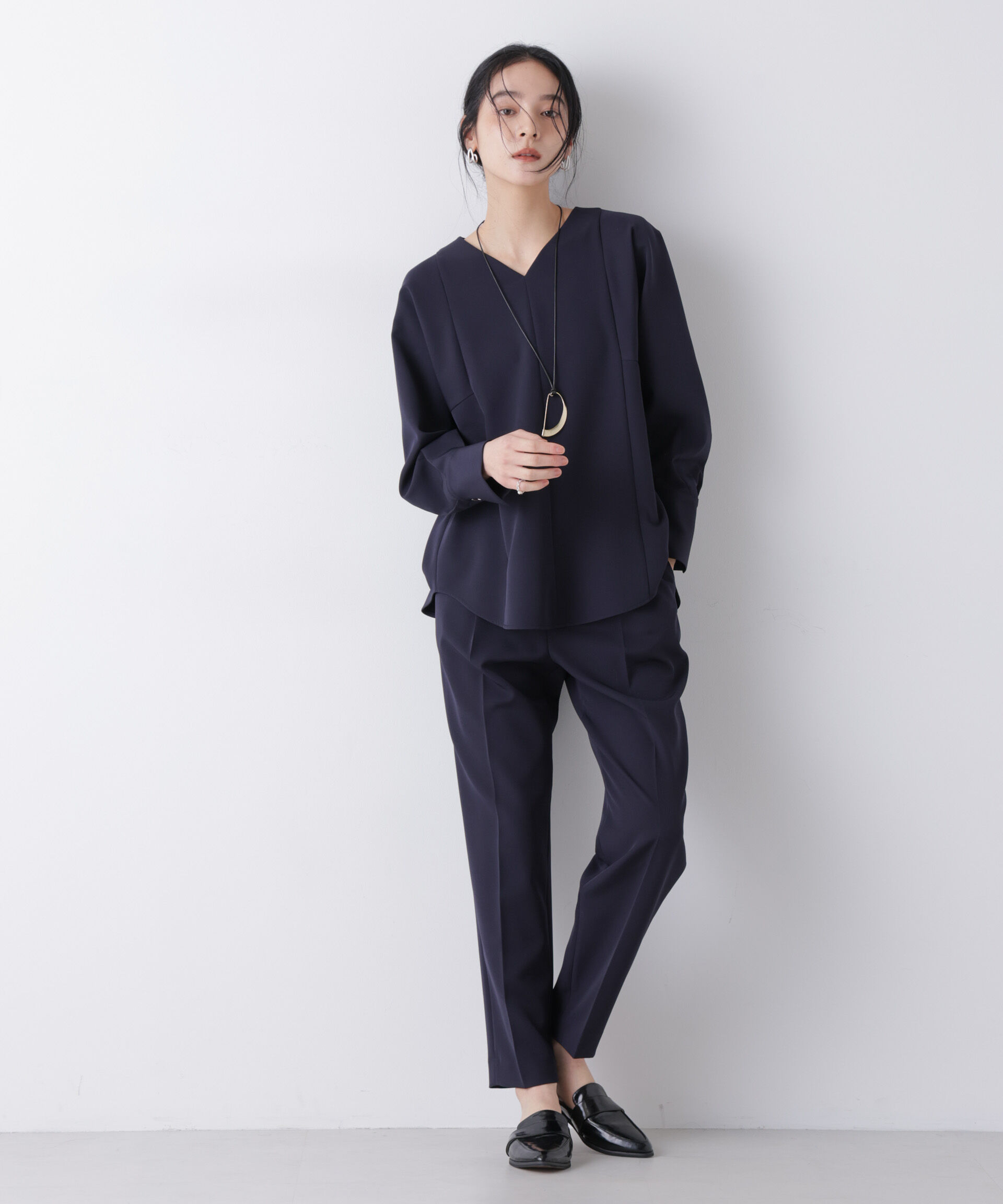 nano･universe「デイリーファンクション Vネックブラウス(セットアップ可)」|シャツ・ブラウス|