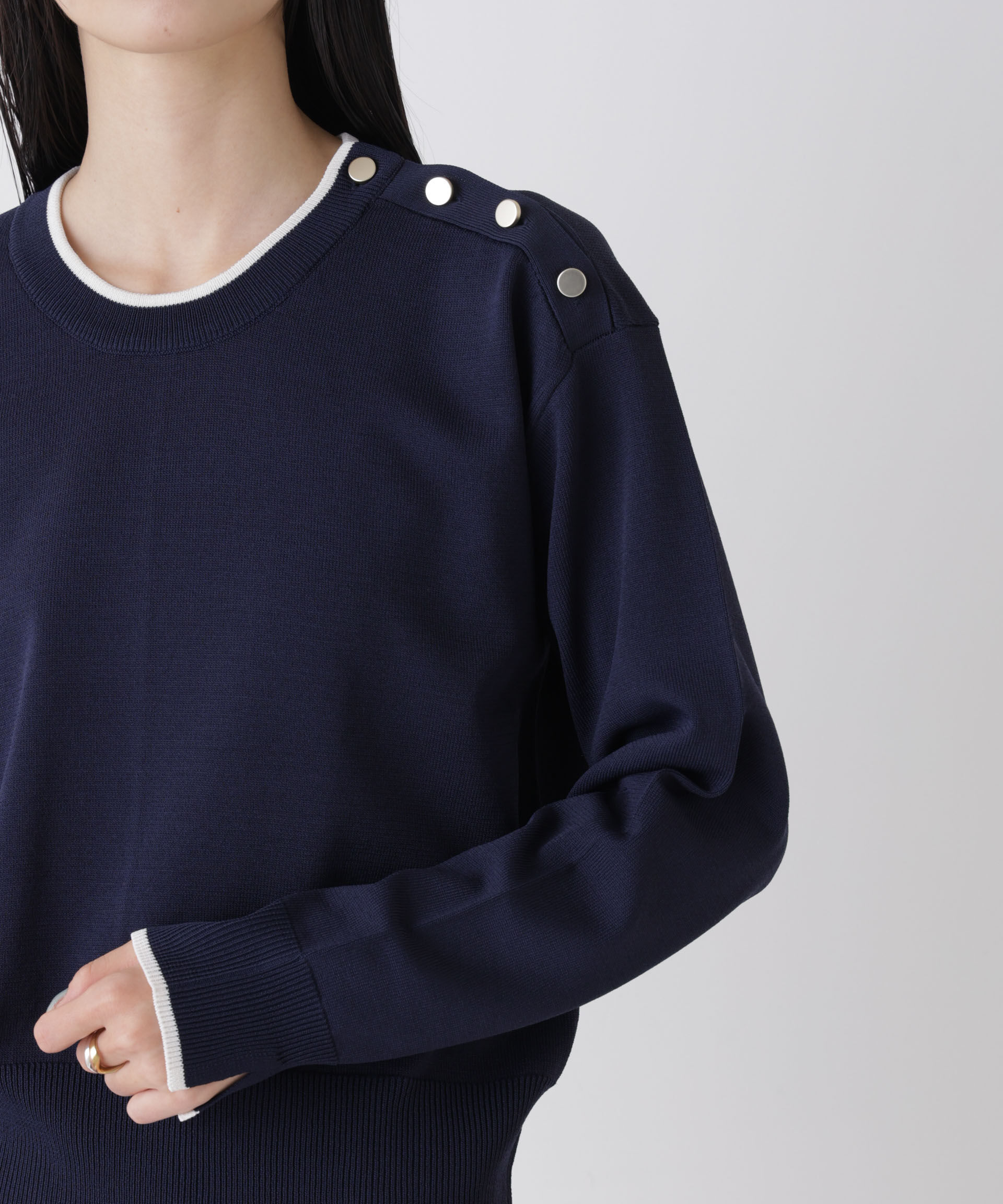 nano･universe「洗濯機洗可UVカットバイカラー釦ディティールニット」|ニット・セーター|