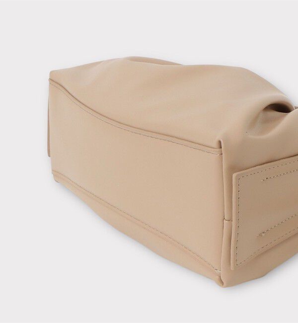 fredy emue「ギャザー三角ワンハンドルバッグ」|ショルダー・メッセンジャー|