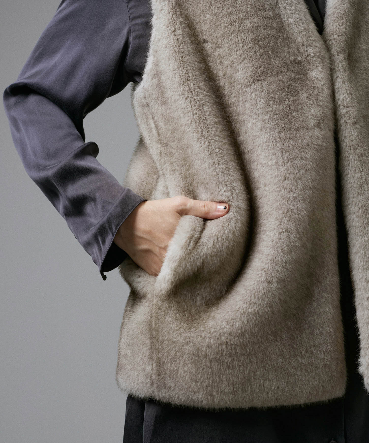 SALON adam et rope'「ミンクライクエコファージレ/ベスト【制電機能/静電気防止】」|ベスト・ジレ|