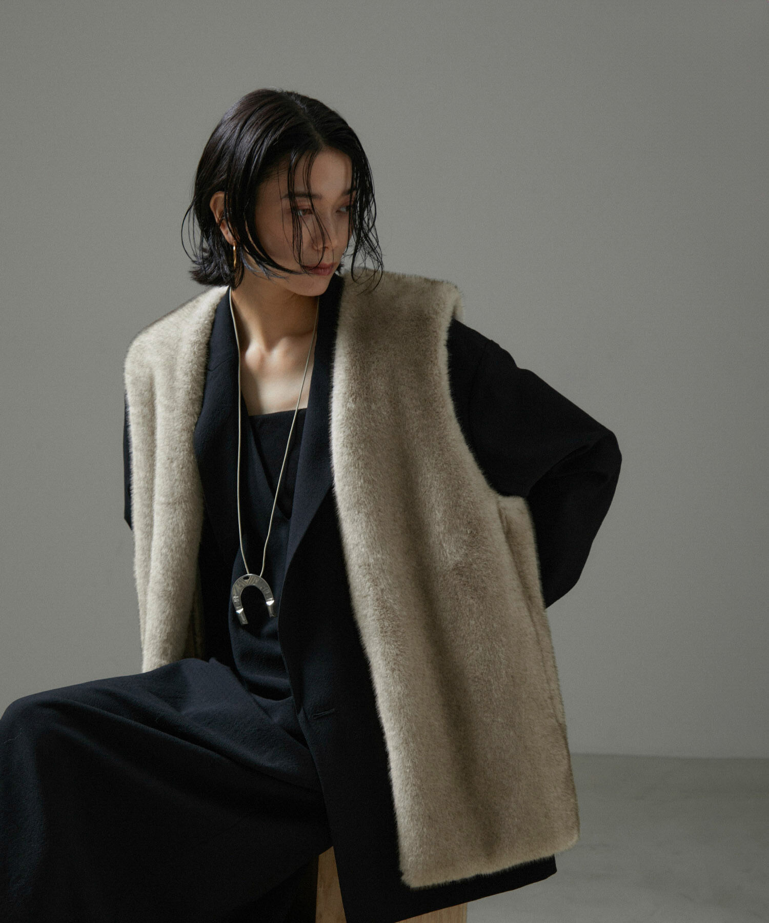 SALON adam et rope'「ミンクライクエコファージレ/ベスト【制電機能/静電気防止】」|ベスト・ジレ|