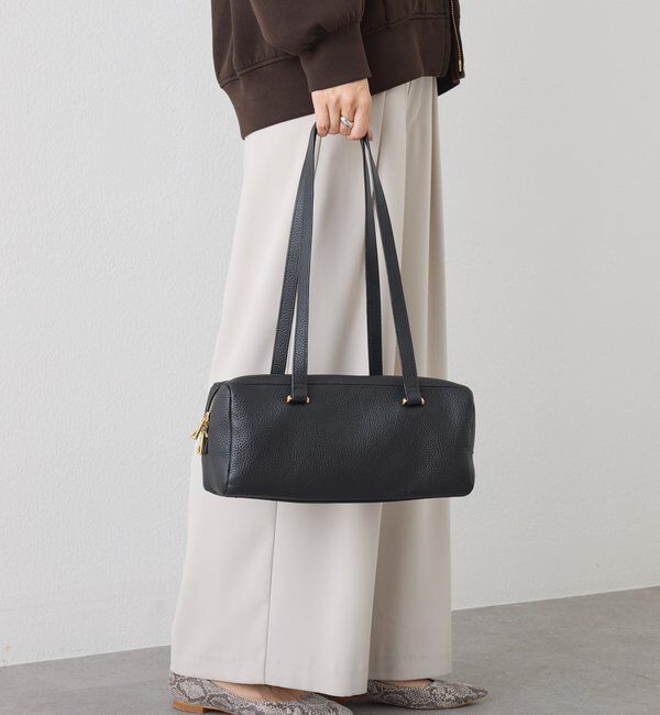  「【コーデのポイントに】ワイドスクエアショルダーバッグ」|ショルダー・メッセンジャー|ブラック