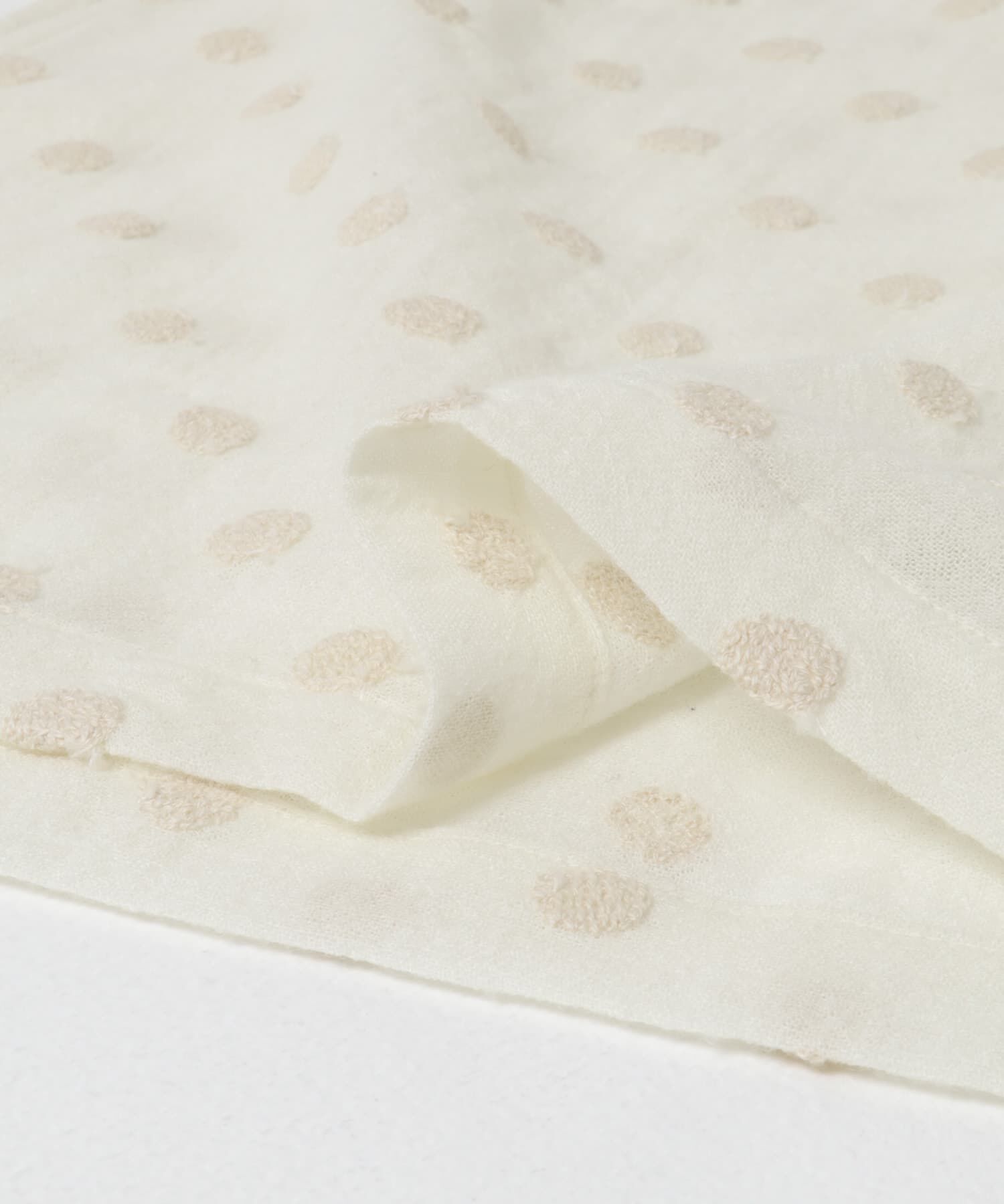 かぐれ「ドット刺繍ウールガーゼビブ」|ベスト・ジレ|