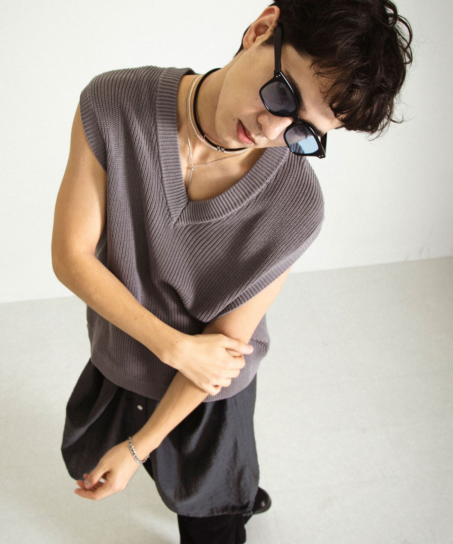 SENSE OF PLACE by URBAN RESEARCH「アゼアミクロップドニットベスト」|ベスト・ジレ|グレー