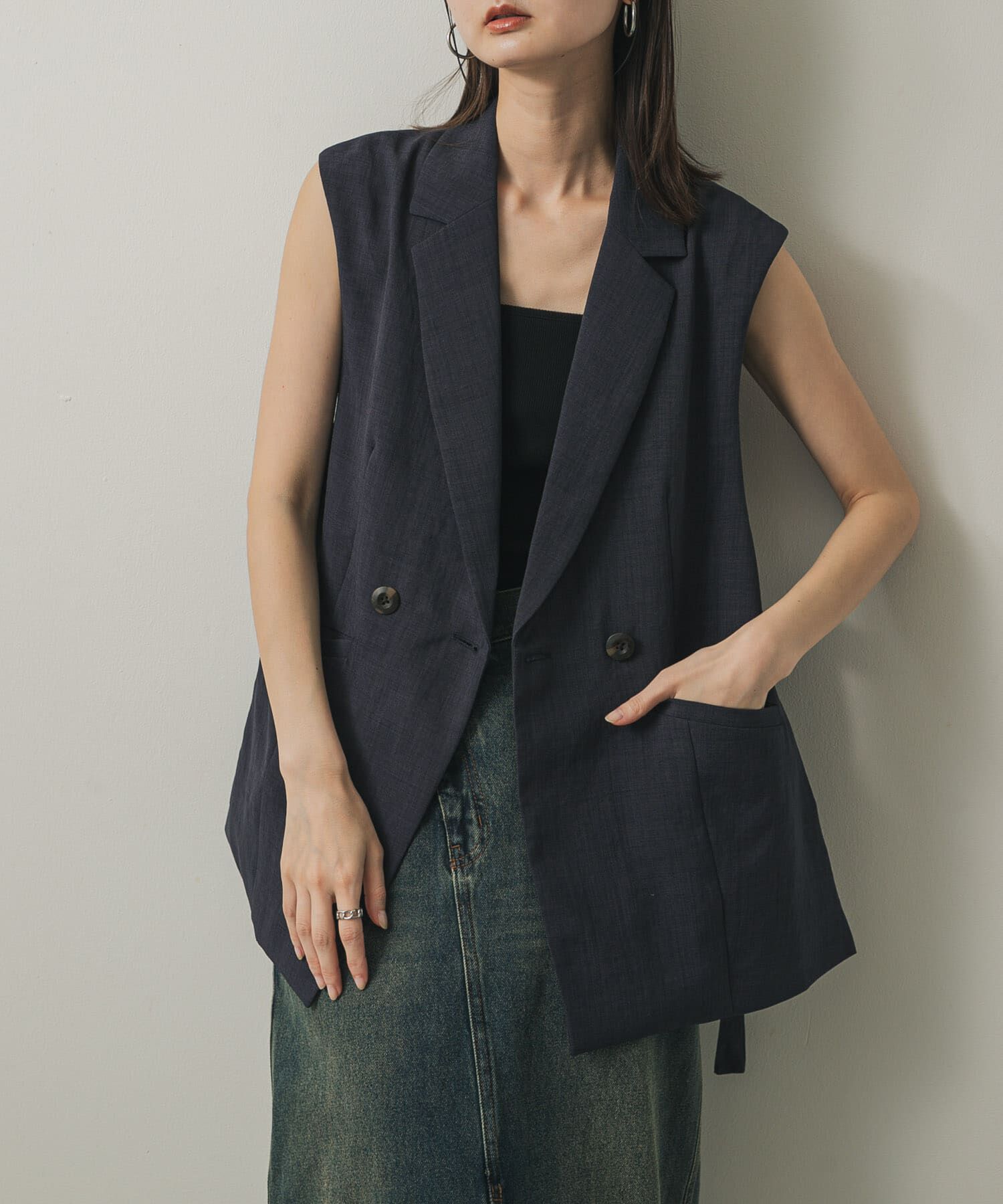 SENSE OF PLACE by URBAN RESEARCH「『UR TECH DRYLUXE』リネンライクサイドベルトジレ」|ベスト・ジレ|ネイビー