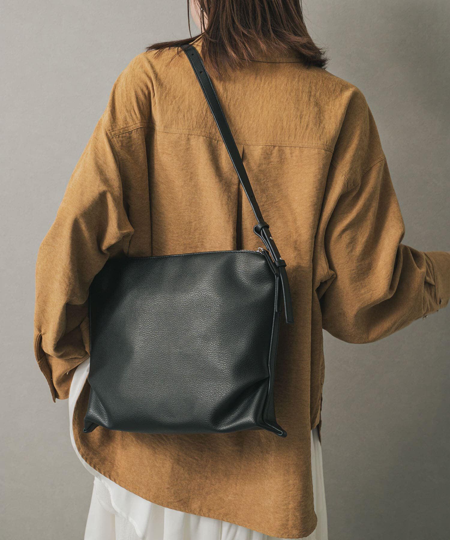 SENSE OF PLACE by URBAN RESEARCH「ワンショルダースクエアバッグ」|ショルダー・メッセンジャー|