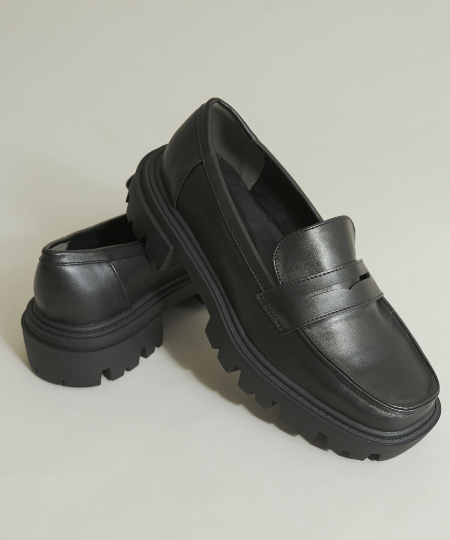 SENSE OF PLACE by URBAN RESEARCH「トラックソールコインローファー」|ローファー|