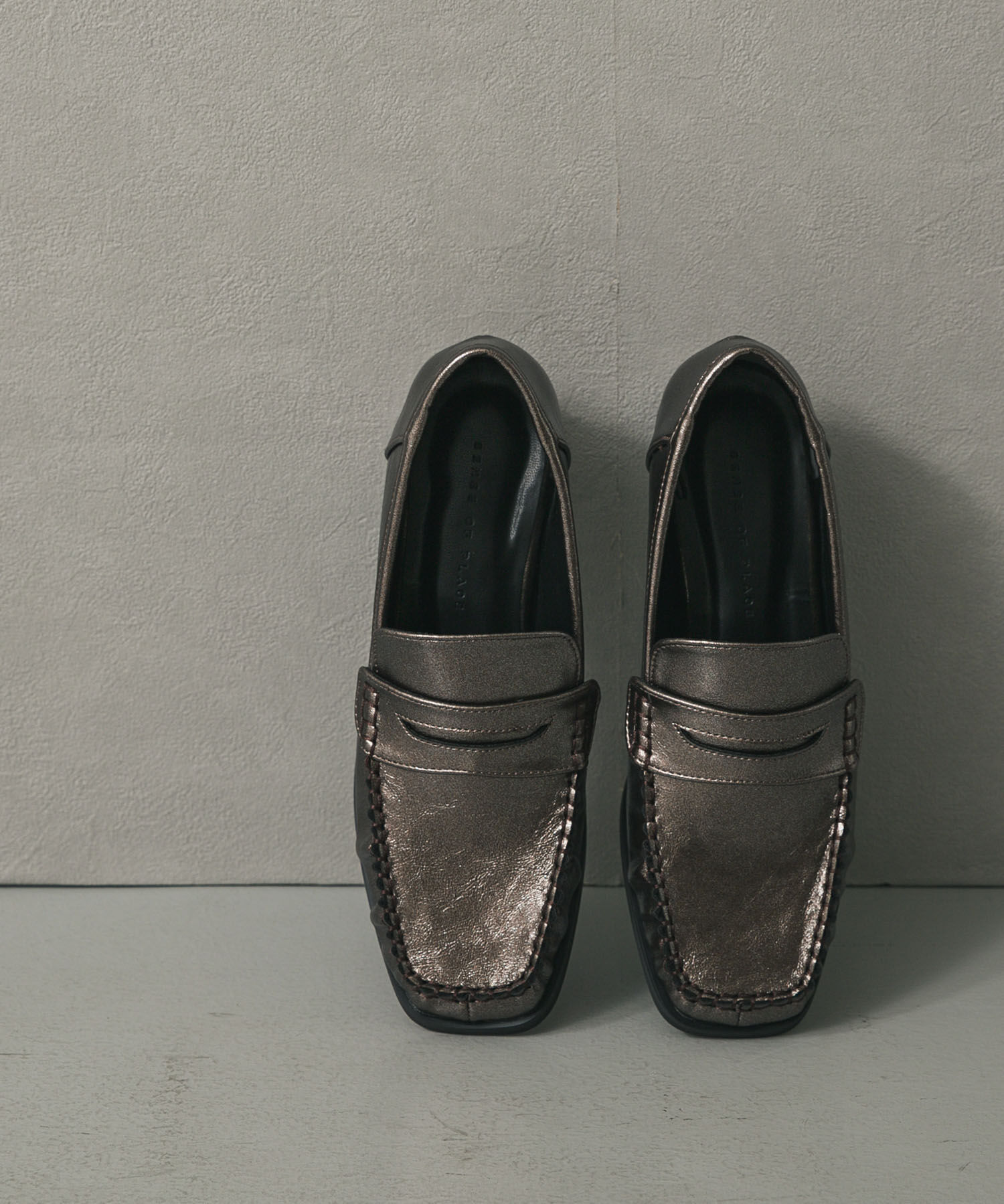 SENSE OF PLACE by URBAN RESEARCH「メタリックギャザーローファー」|ローファー|