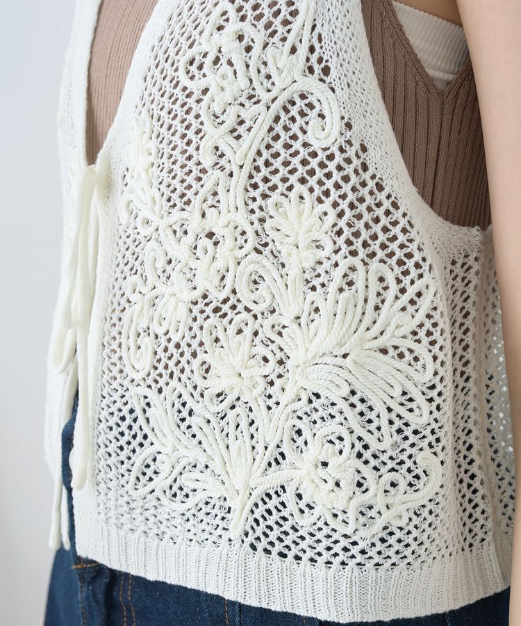 earth music&ecology「フラワー刺繍メッシュベスト」|ベスト・ジレ|