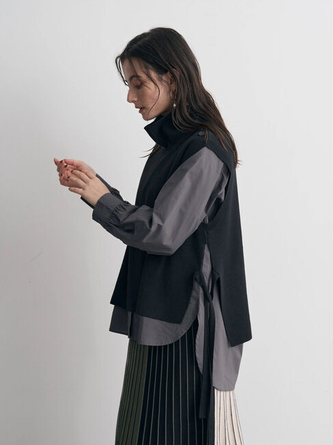 YECCA VECCA「シャツレイヤードニットベスト」|シャツ・ブラウス|