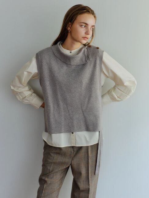 YECCA VECCA「シャツレイヤードニットベスト」|シャツ・ブラウス|