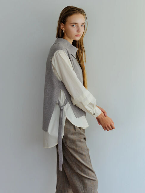 YECCA VECCA「シャツレイヤードニットベスト」|シャツ・ブラウス|