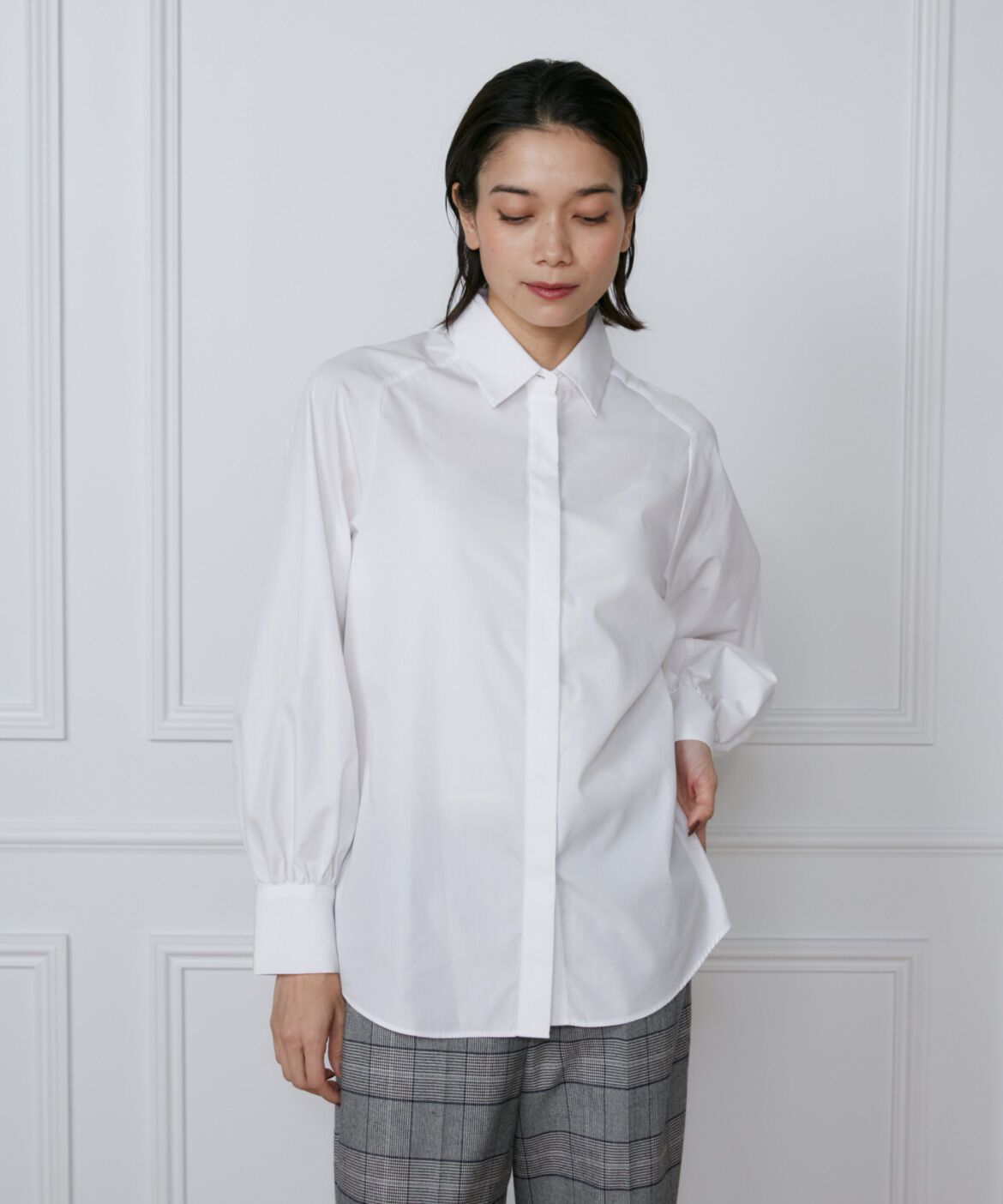 INED「《大きいサイズ》ハンマースリーブブラウス」|シャツ・ブラウス|