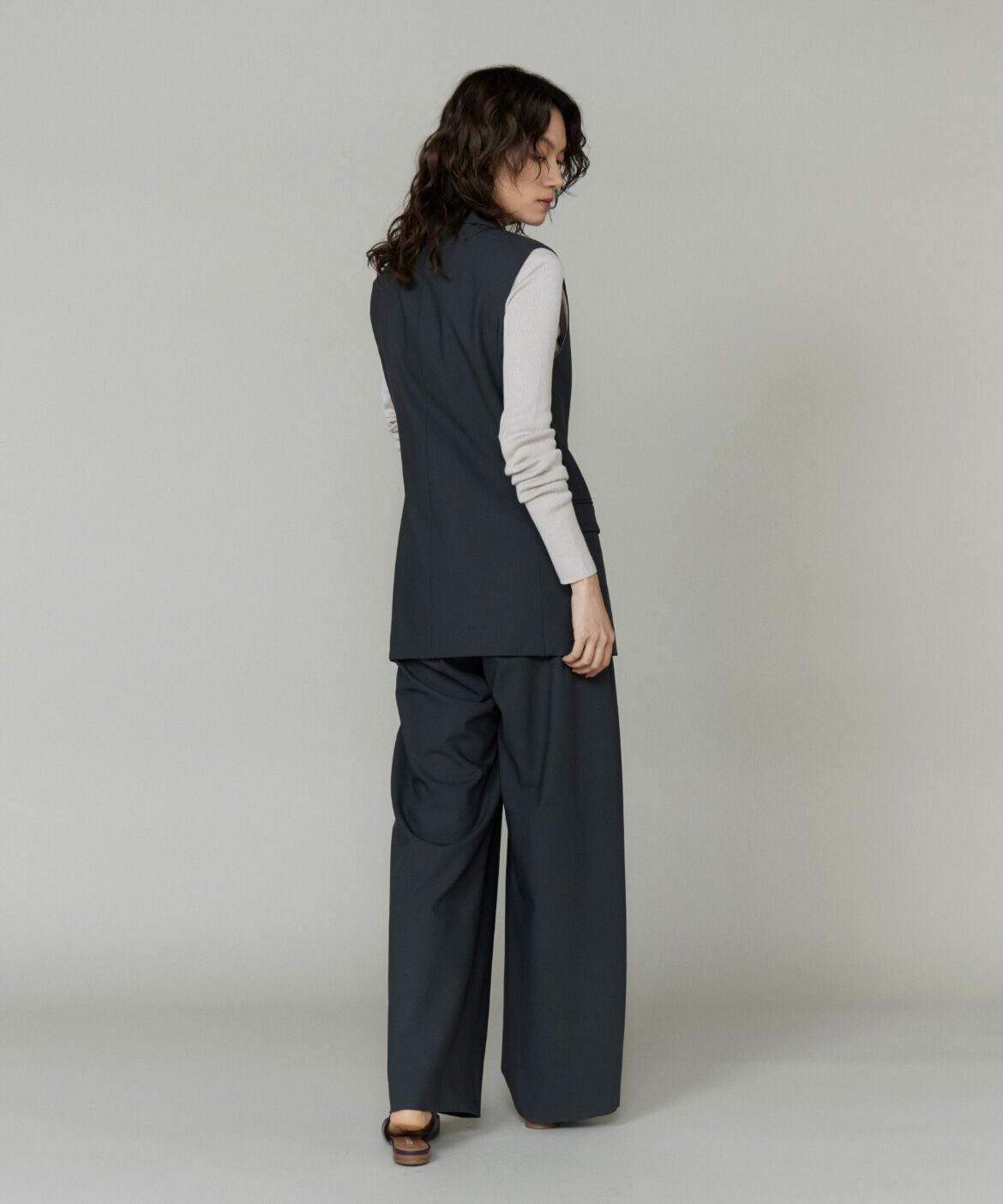 la veille by SUPERIOR CLOSET「《大きいサイズ》ダブルブレストジレ」|ダウンベスト・ベスト|