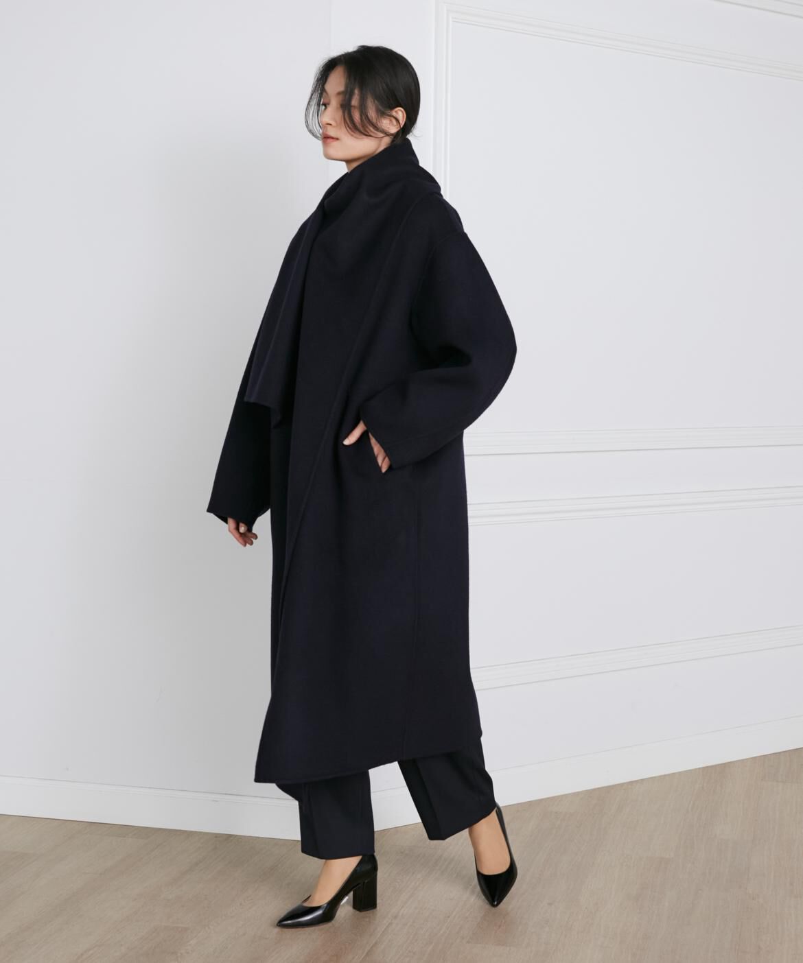 INED「《大きいサイズ》ストール風ラップリバーコート《la veille by SUPERIOR CLOSET》」|ステンカラーコート|