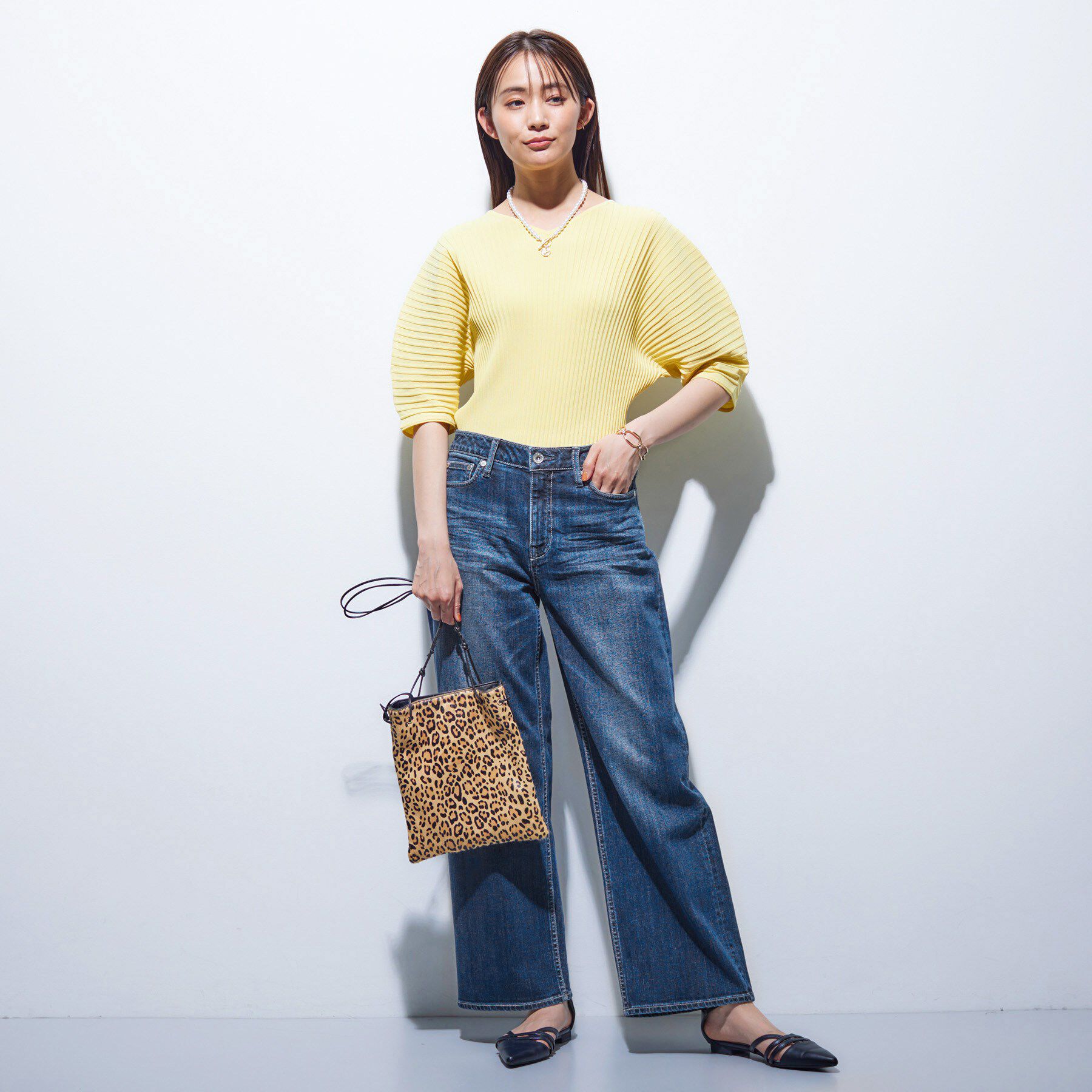 INDIVI「【春の新色登場！褒められデニム】ワイドストレート デニムパンツ」|デニム|