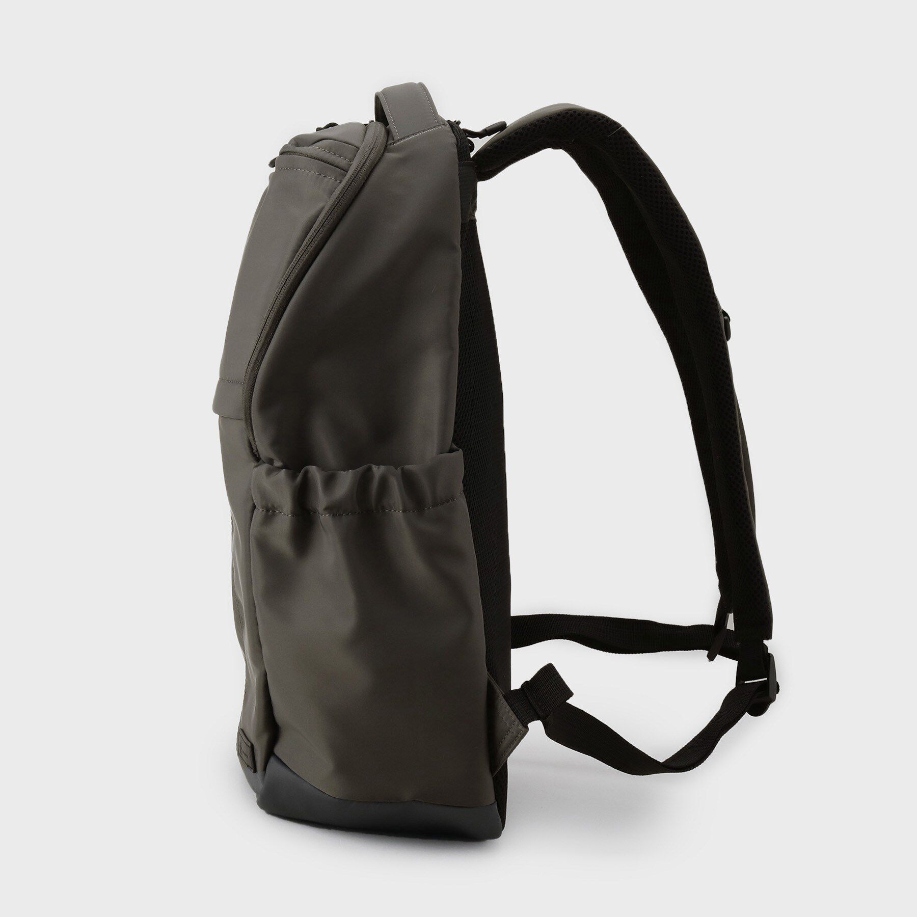 tk.TAKEO KIKUCHI「【撥水】軽量バックパック」|リュック|