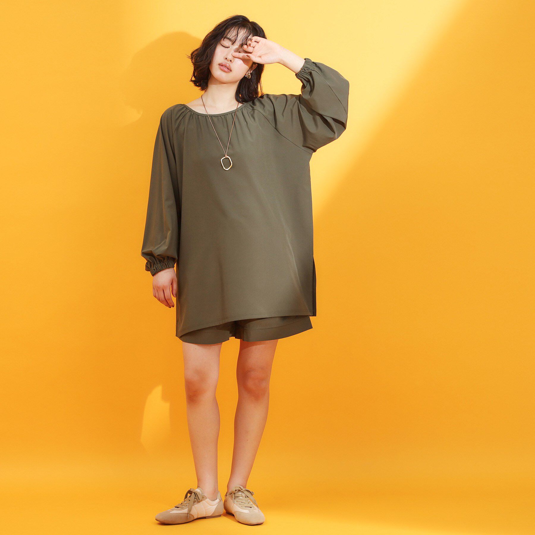 THE SHOP TK「【mizugiwa/ラッシュガード】ギャザーチュニック/前後2WAY/セットアップ可/接触冷感/UV」|シャツ・ブラウス|