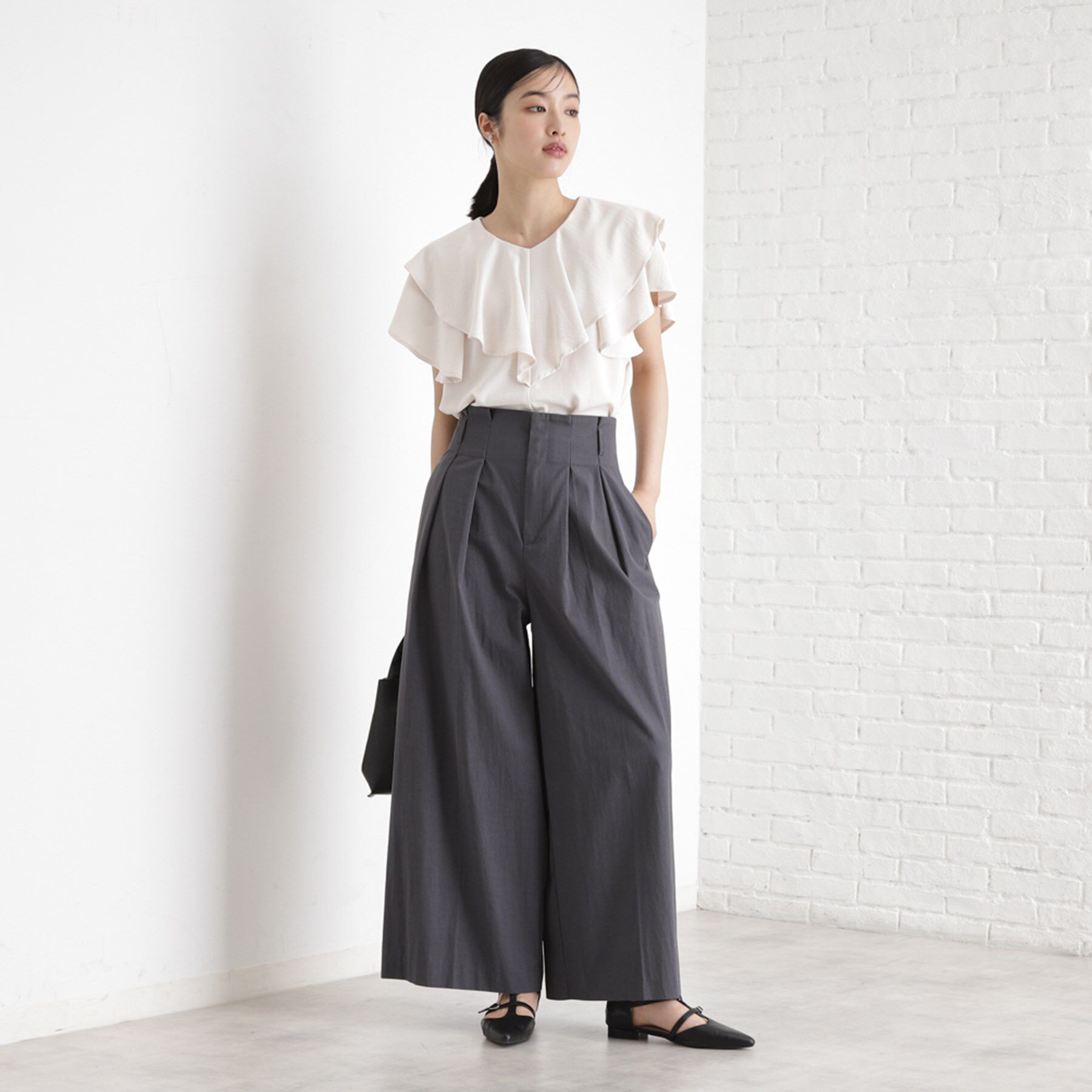 THE SHOP TK「【ONOFF活躍】フリルデザインブラウス/セットアップ可」|シャツ・ブラウス|