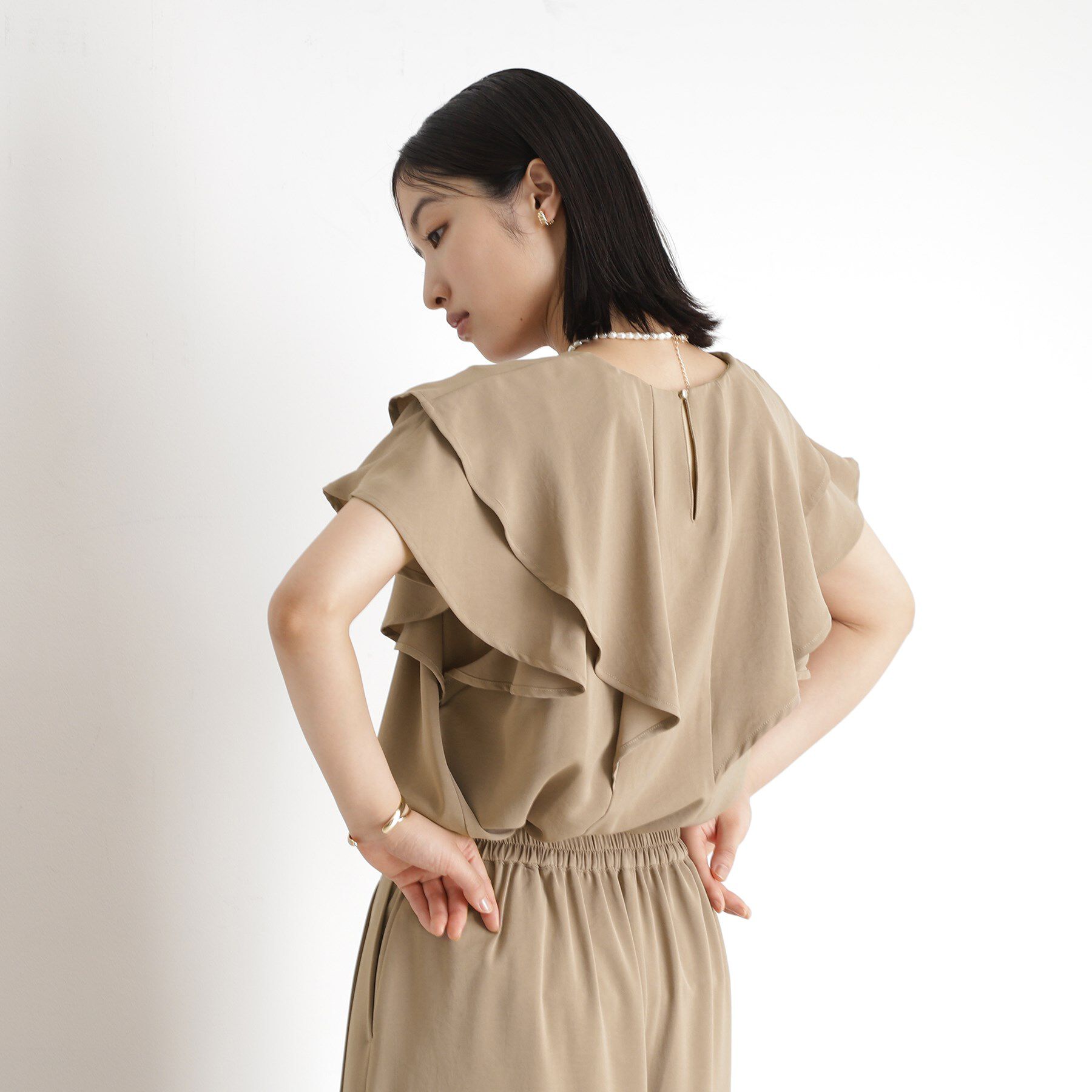 THE SHOP TK「【ONOFF活躍】フリルデザインブラウス/セットアップ可」|シャツ・ブラウス|