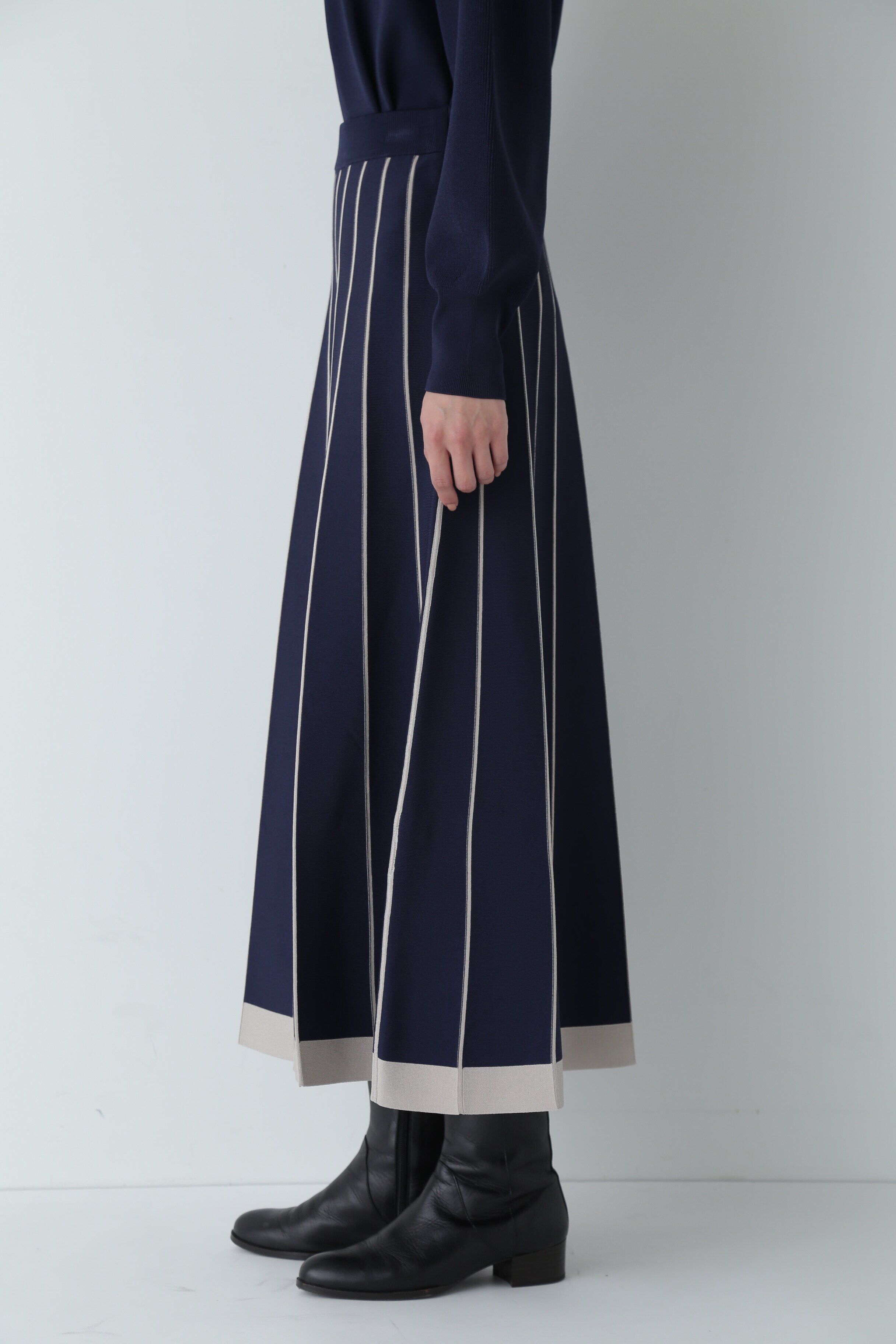  「ライン入りニットスカート」|スカート|