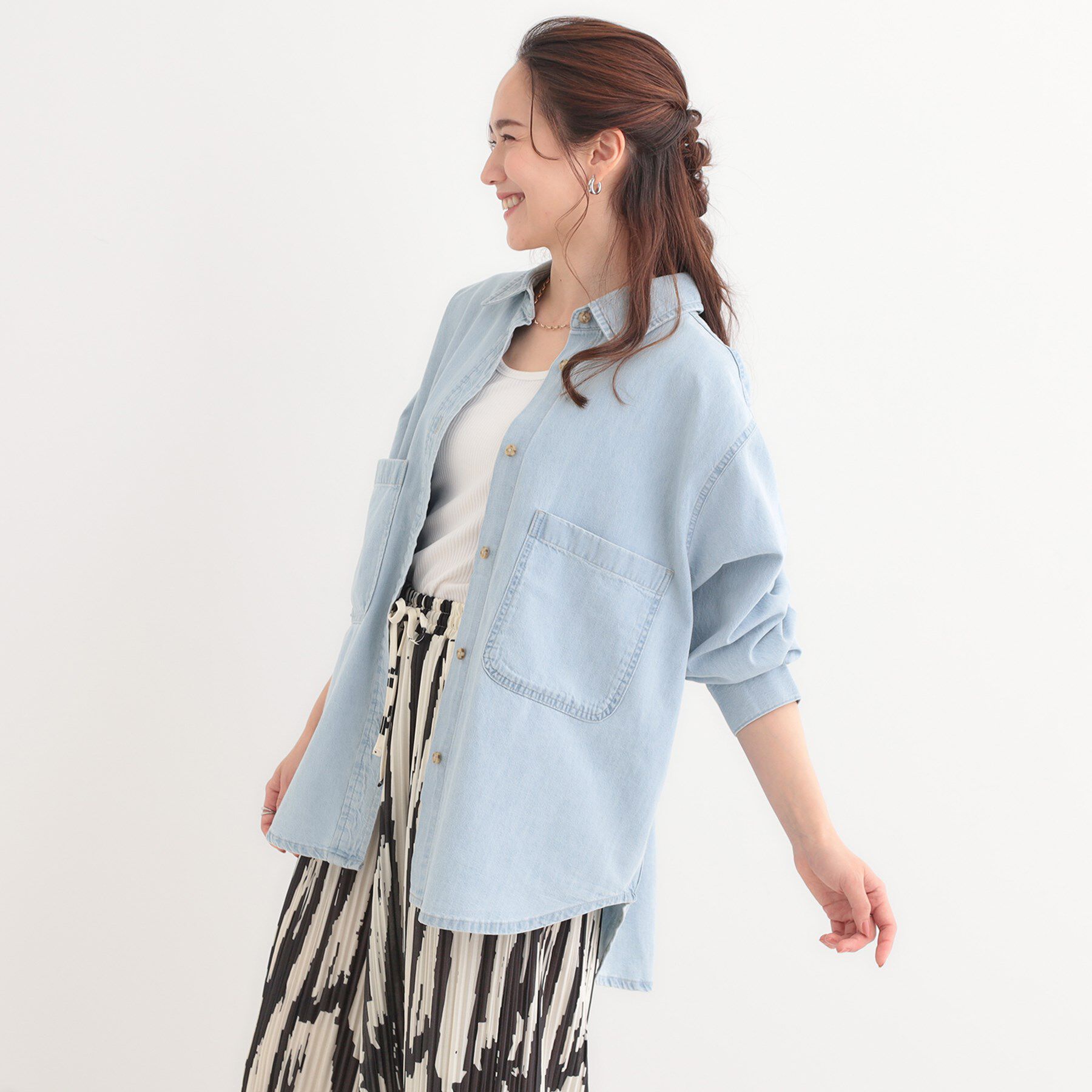 SHOO･LA･RUE「【洗える/S-LL】BIGポケット オーバーサイズデニムシャツ」|シャツ・ブラウス|
