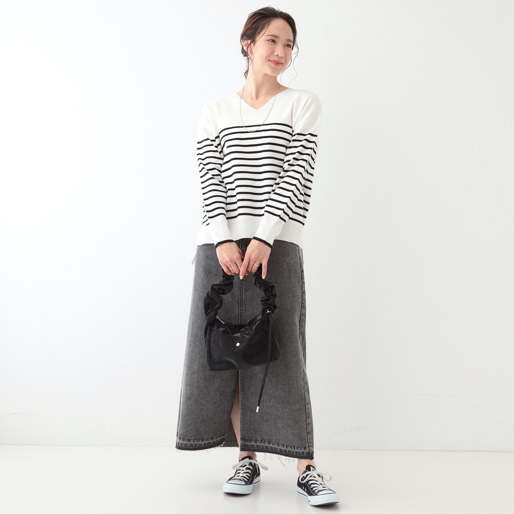 SHOO･LA･RUE「【洗える/S-LL】お顔周りすっきり 優しい肌触りのVネックニット」|ニット・セーター|