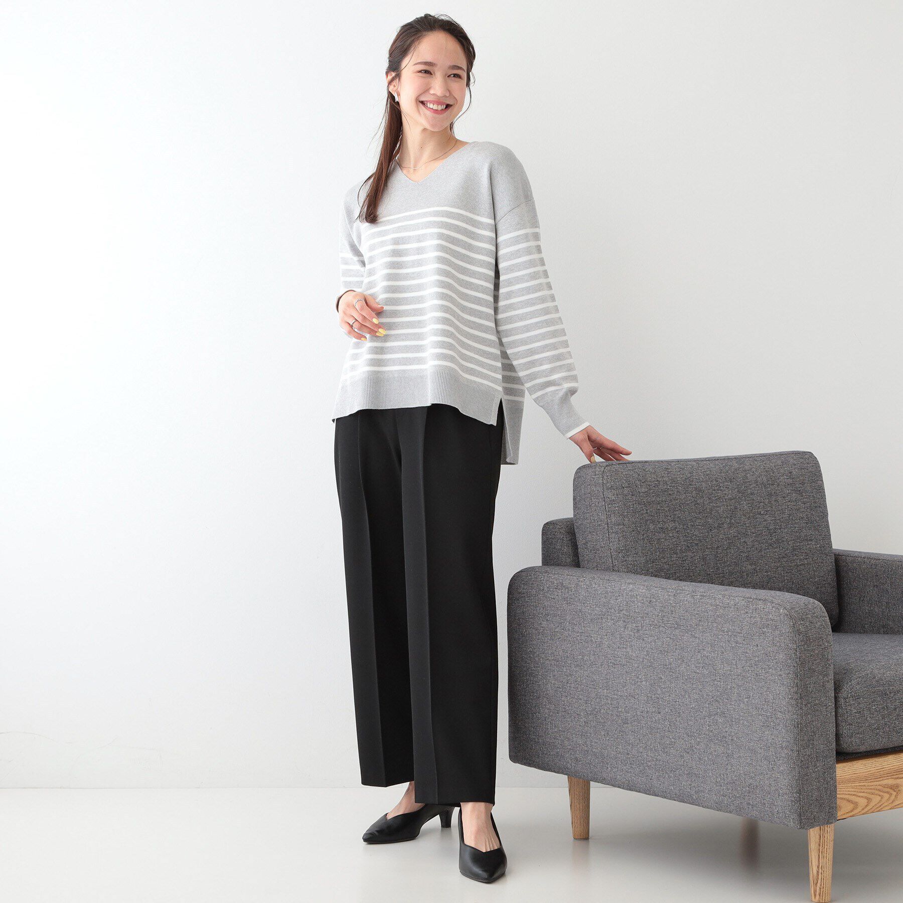 SHOO･LA･RUE「【洗える/S-LL】お顔周りすっきり 優しい肌触りのVネックニット」|ニット・セーター|