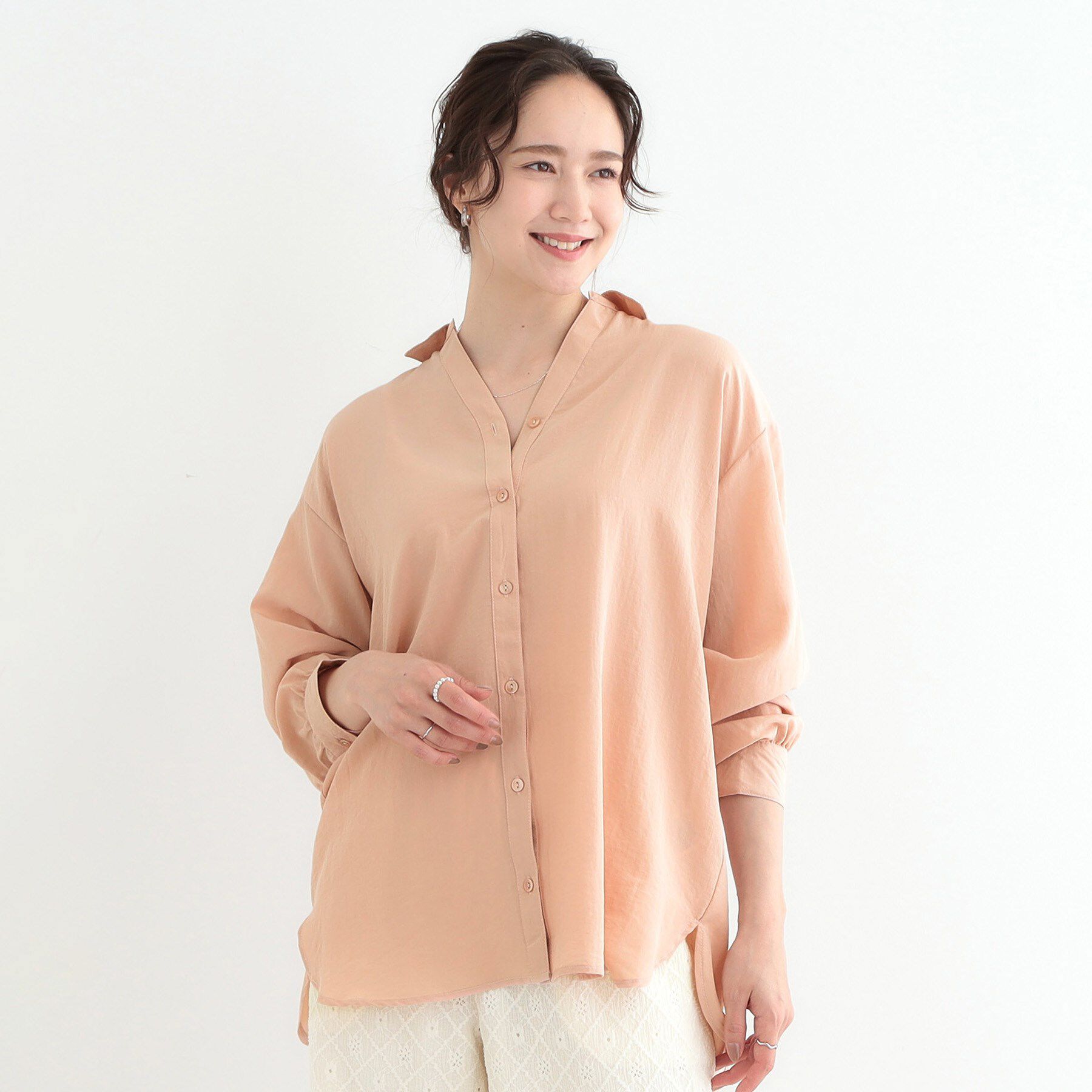 SHOO･LA･RUE「【S-LL】後ろ姿も抜かりなく バックレースアップシャツ」|シャツ・ブラウス|