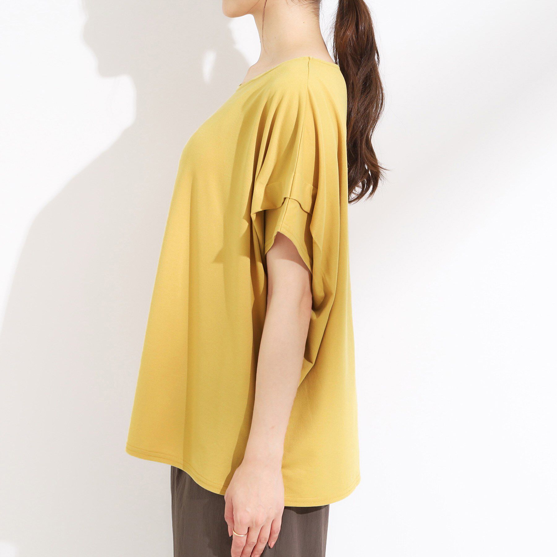 SHOO･LA･RUE「【S-LL/UV/吸水速乾】さらりと着こなす 肩タックゆるトップス」|Tシャツ・カットソー|