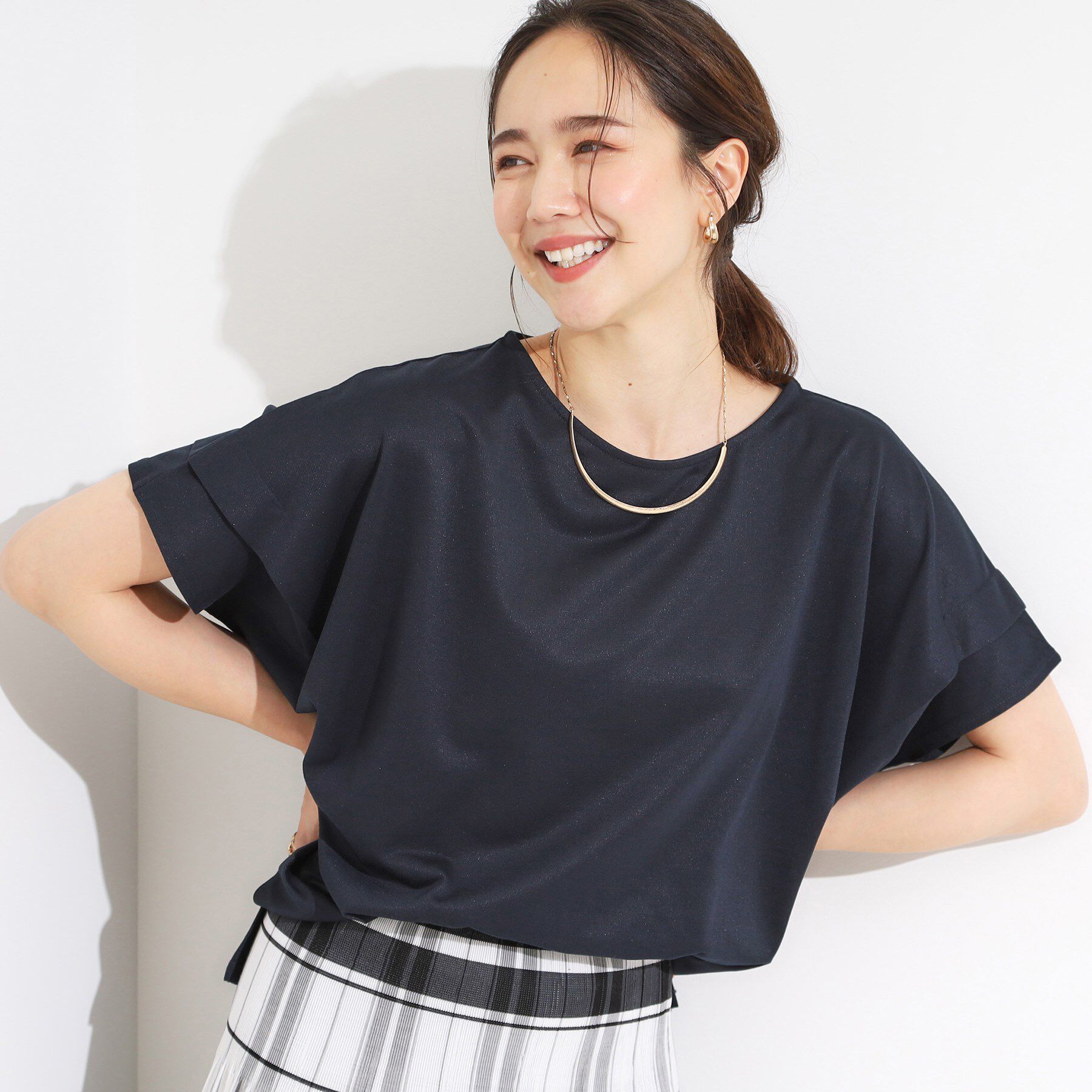 SHOO･LA･RUE「【S-LL/UV/吸水速乾】さらりと着こなす 肩タックゆるトップス」|Tシャツ・カットソー|ネイビー(094)