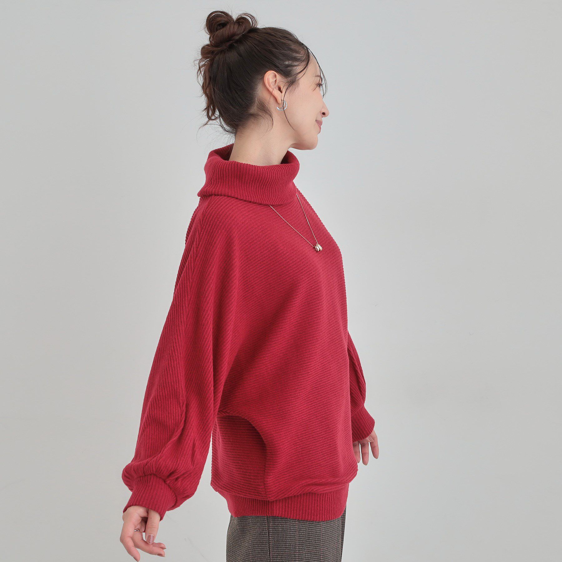 SHOO･LA･RUE「お顔周りをスッキリ見せるオフタートルリブドルマン」|Tシャツ・カットソー|