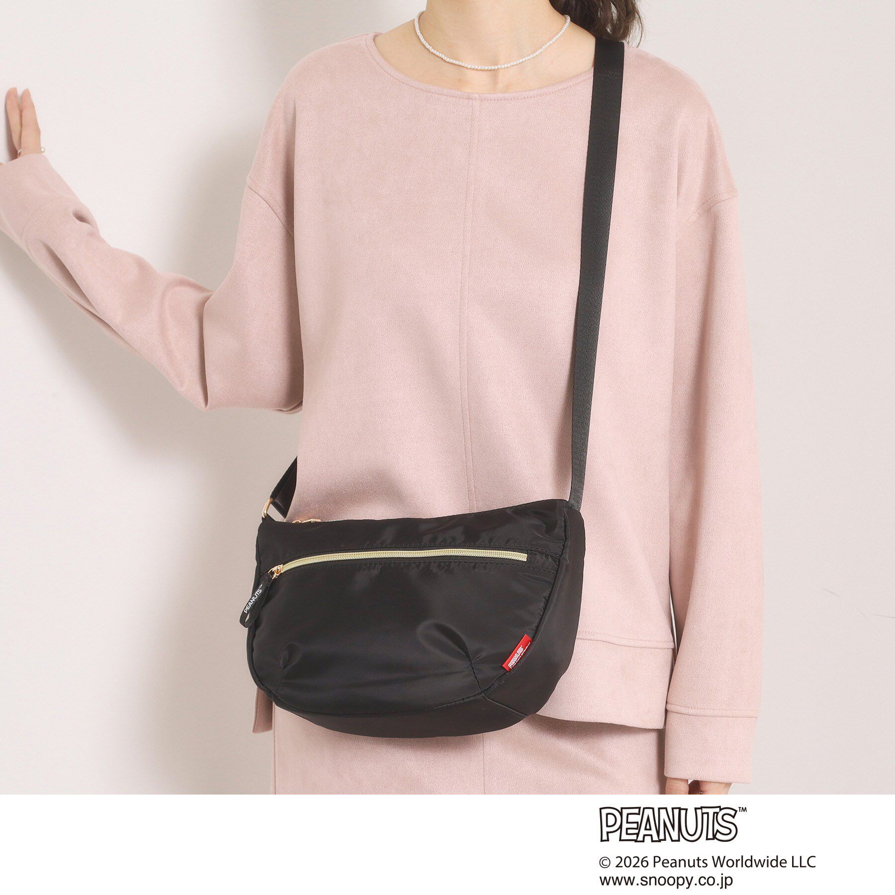 ITS&rsquo;DEMO「＜PEANUTS＞裏地総柄ミニショルダー」|ショルダー・メッセンジャー|ブラック(019)