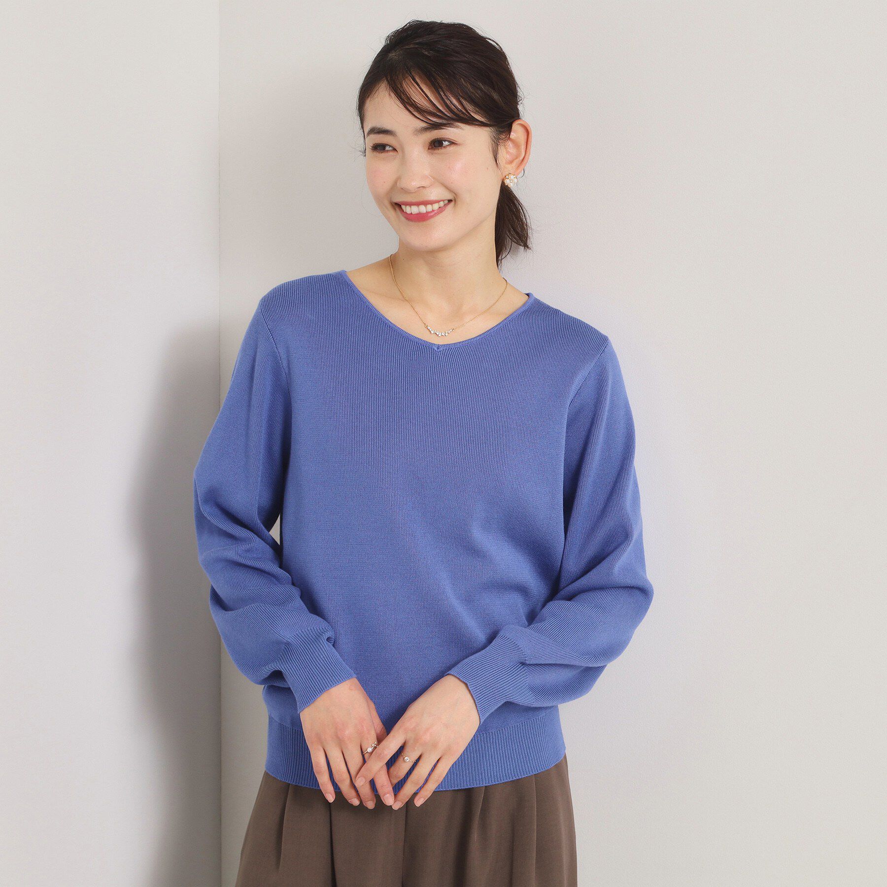 ITS&rsquo;DEMO「【洗濯機OK】花粉防止Vネックニット」|ニット・セーター|