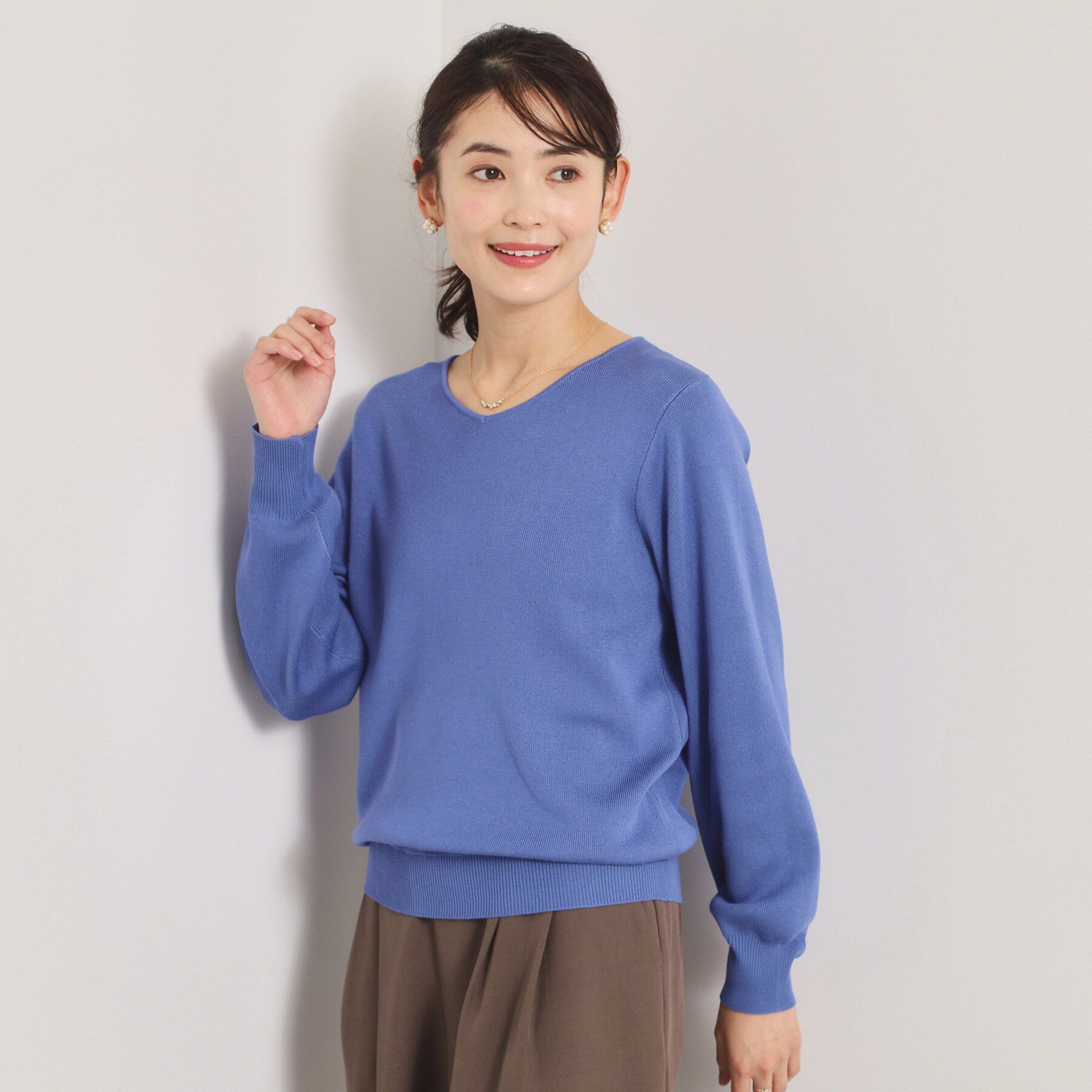 ITS&rsquo;DEMO「【洗濯機OK】花粉防止Vネックニット」|ニット・セーター|ブルー(092)