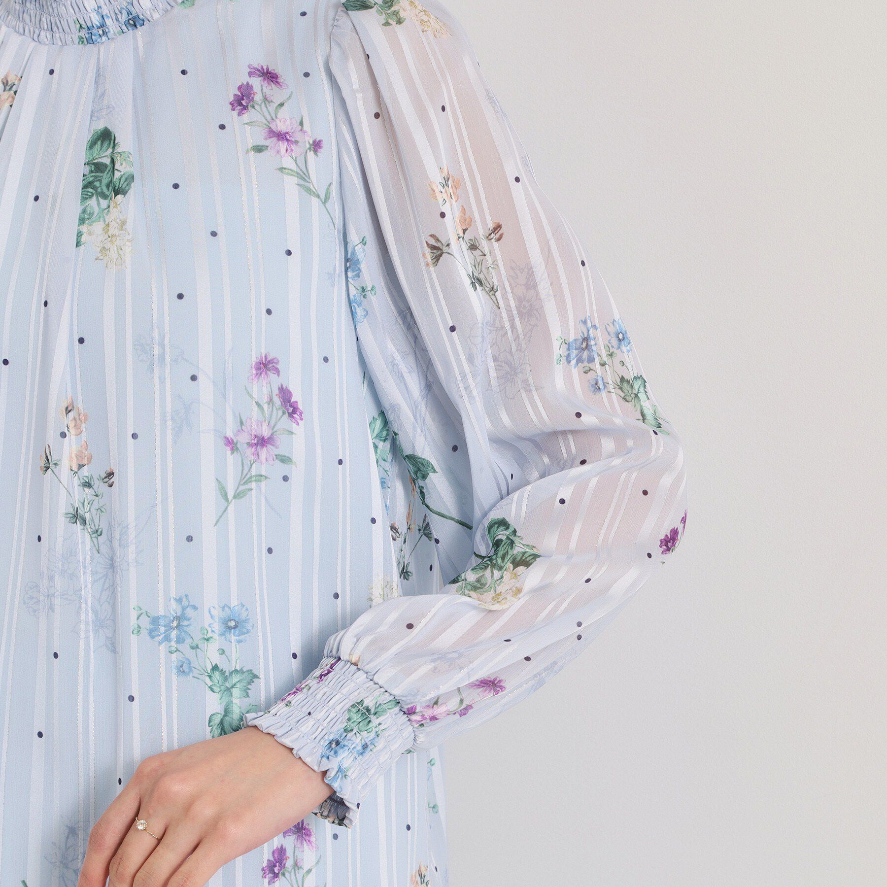 ITS&rsquo;DEMO「【手洗い可／セットアップ可】ラメストライプ花柄ブラウス」|シャツ・ブラウス|