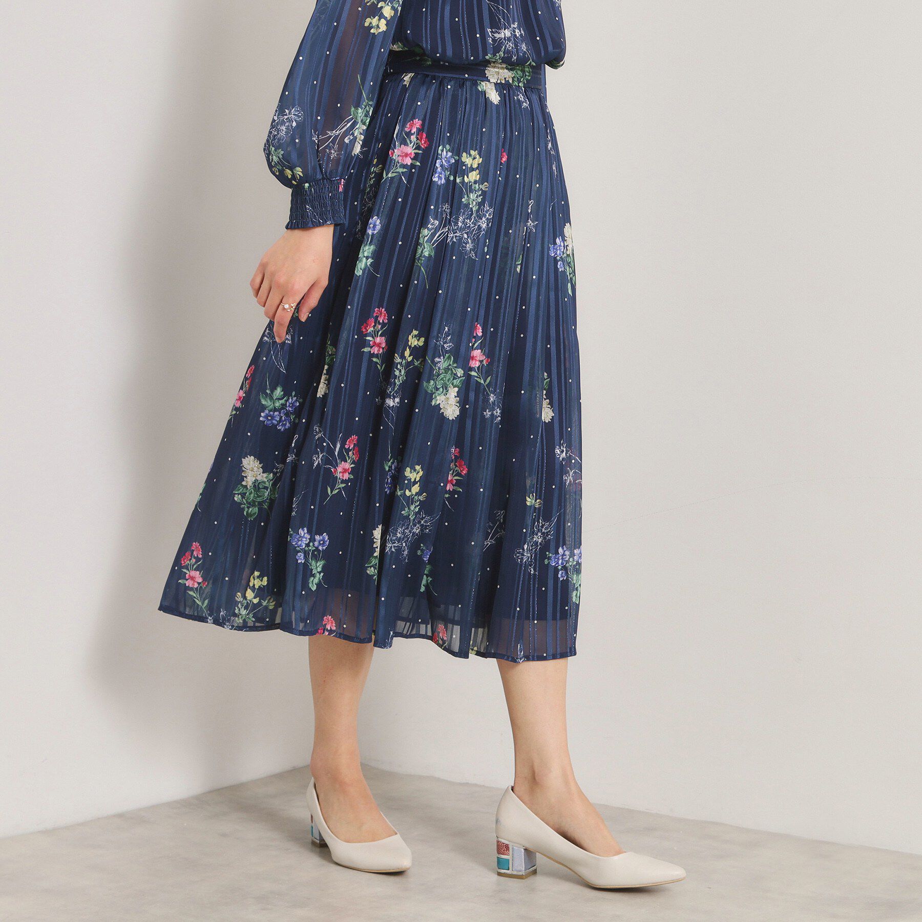 ITS&rsquo;DEMO「【手洗い可／セットアップ可】ラメストライプ花柄スカート」|スカート|ネイビー(194)
