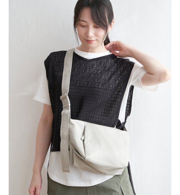 ikka「ＰＵハーフムーンミニショルダー」|その他|グレイ